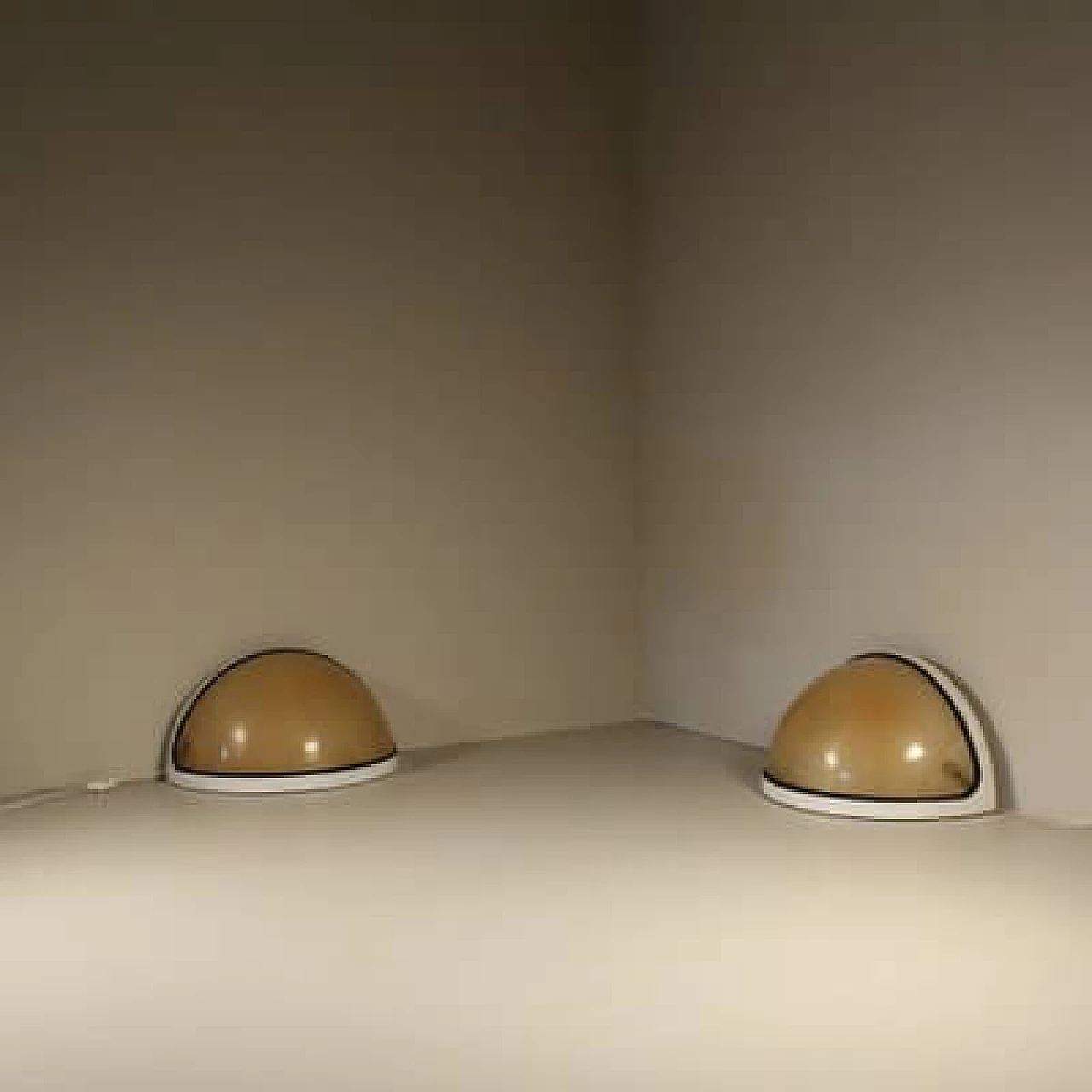 Pair of lamps by Gian Nicola Gigante for Zerbetto, 1970s 5