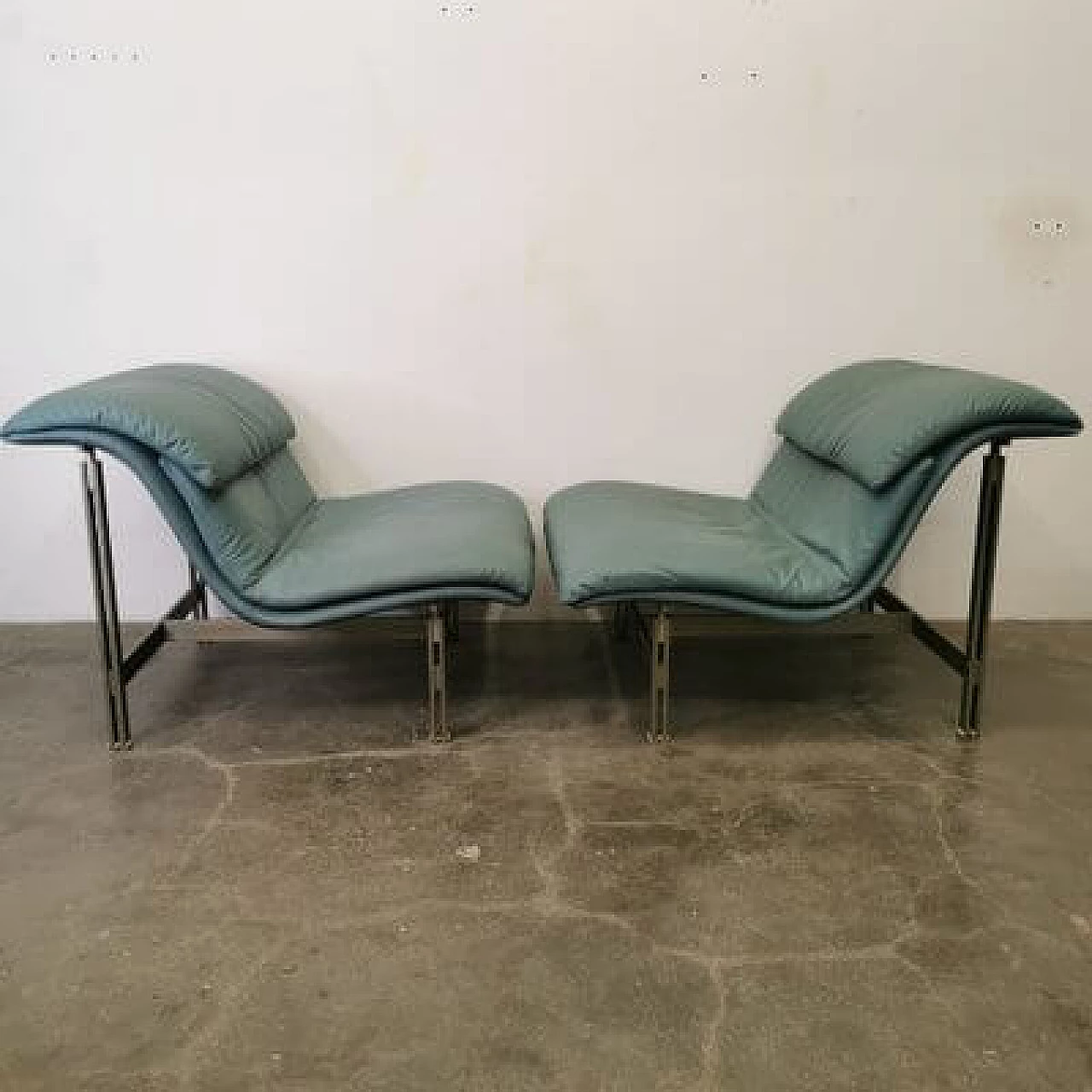 Pair of armchairs by Giovanni Offredi for Saporiti, 1970s 3