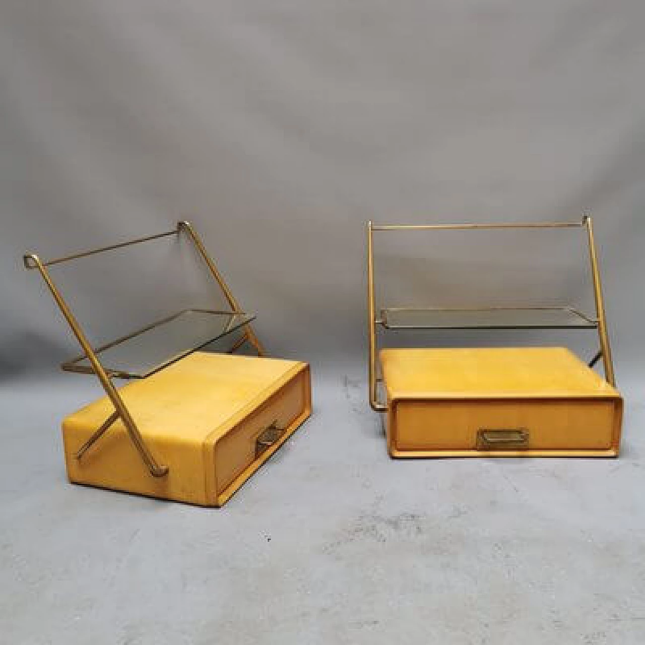 Pair of nightstands by Silvio Cavatorta, 1950s 33