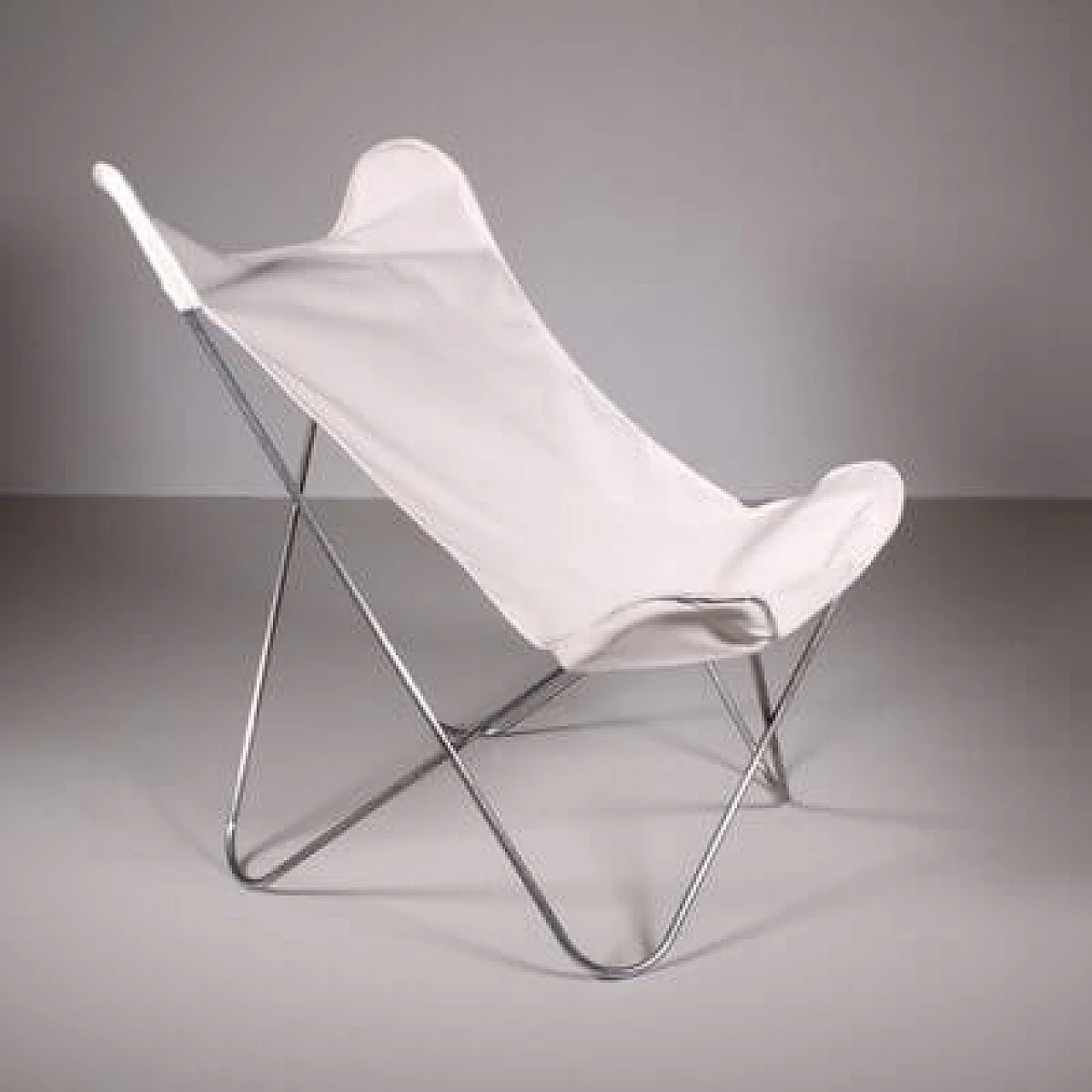 Steel and white fabric Tripolina chair, 1960s 5