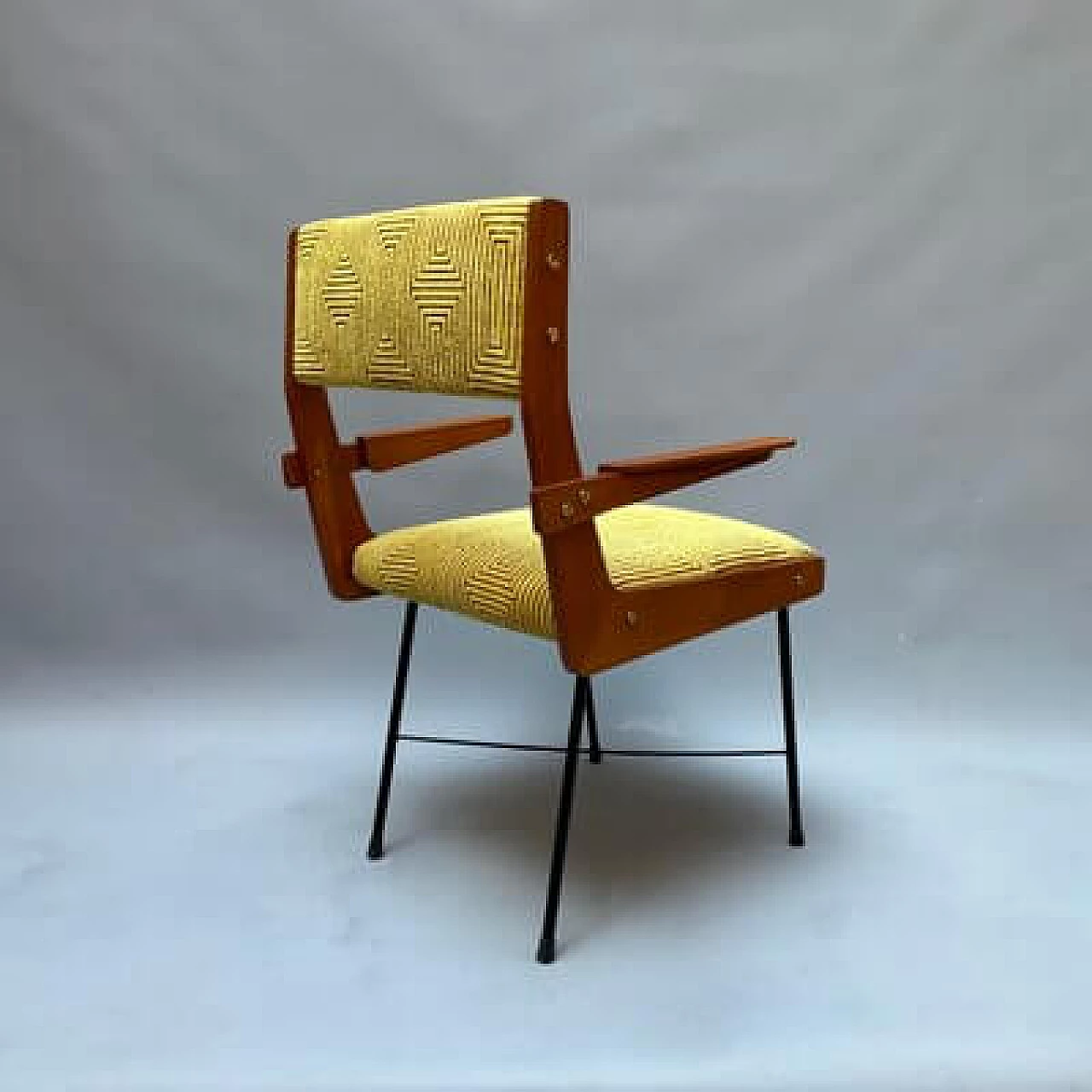 Sedia in velluto con pattern geometrico, anni '50 33