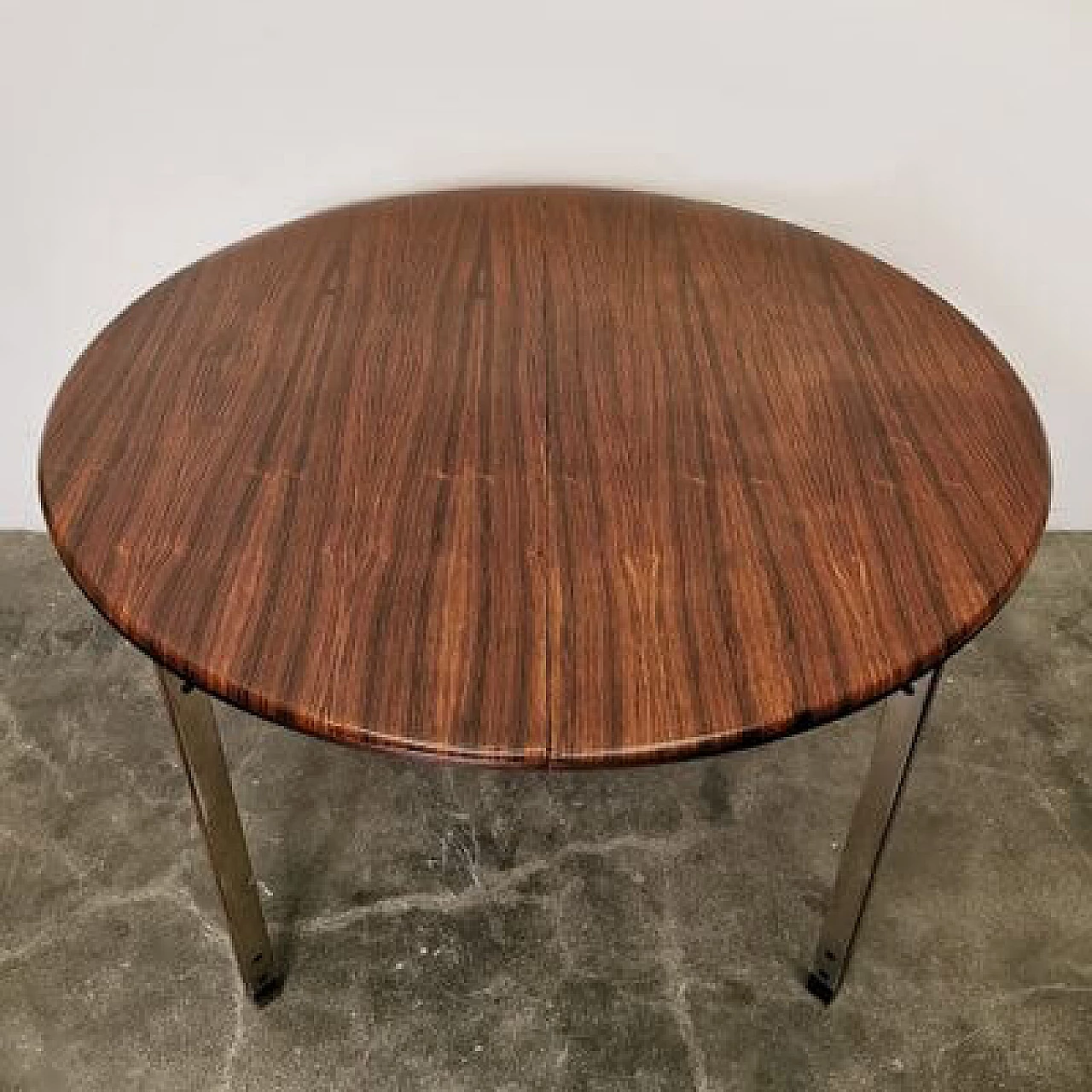 Rosewood extendable table, 1950s 4