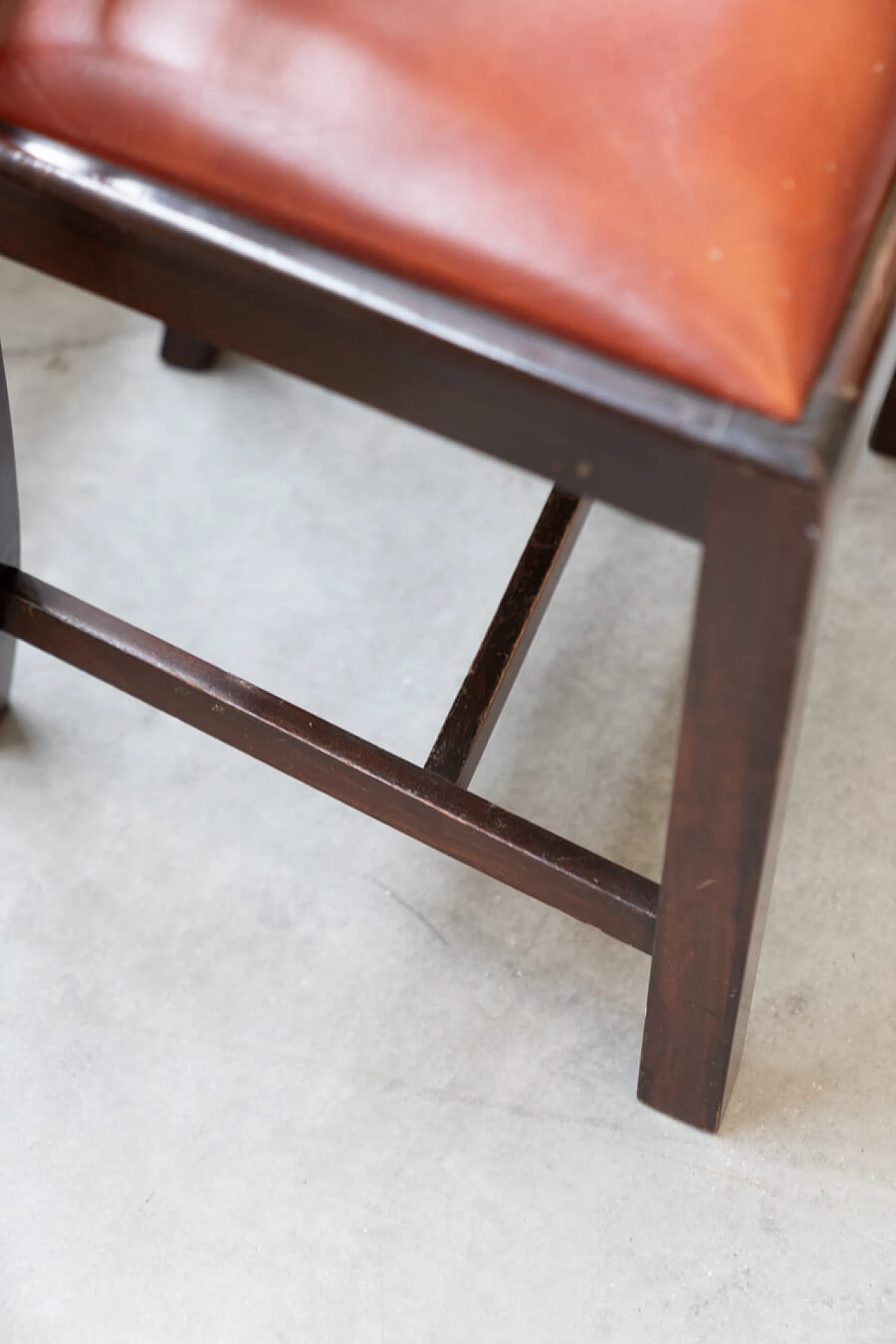 6 Mahogany chairs and table in naval style, 1980s 29