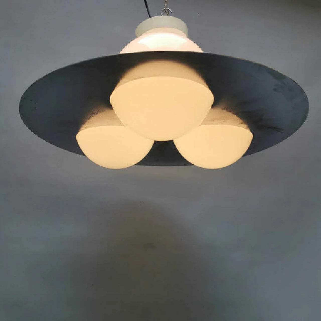 Lampadario Space Age in metallo e vetro, anni '60 1