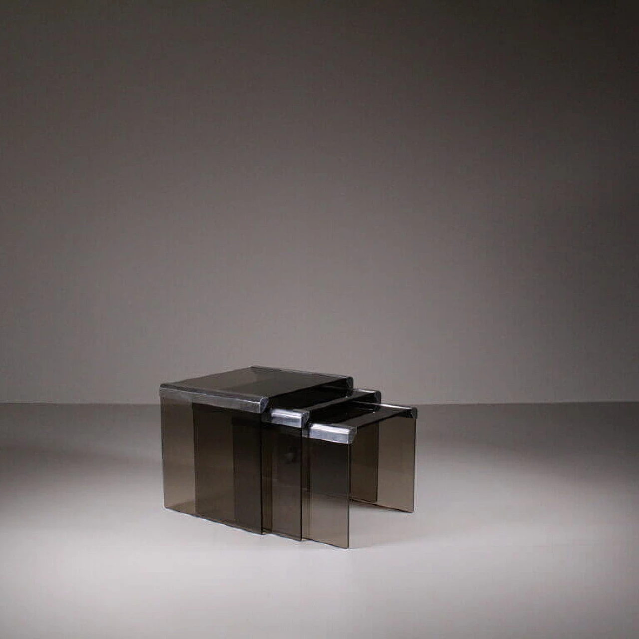3 Tavolini a nido in vetro fumé e metallo di Gallotti&Radice, anni '70 5
