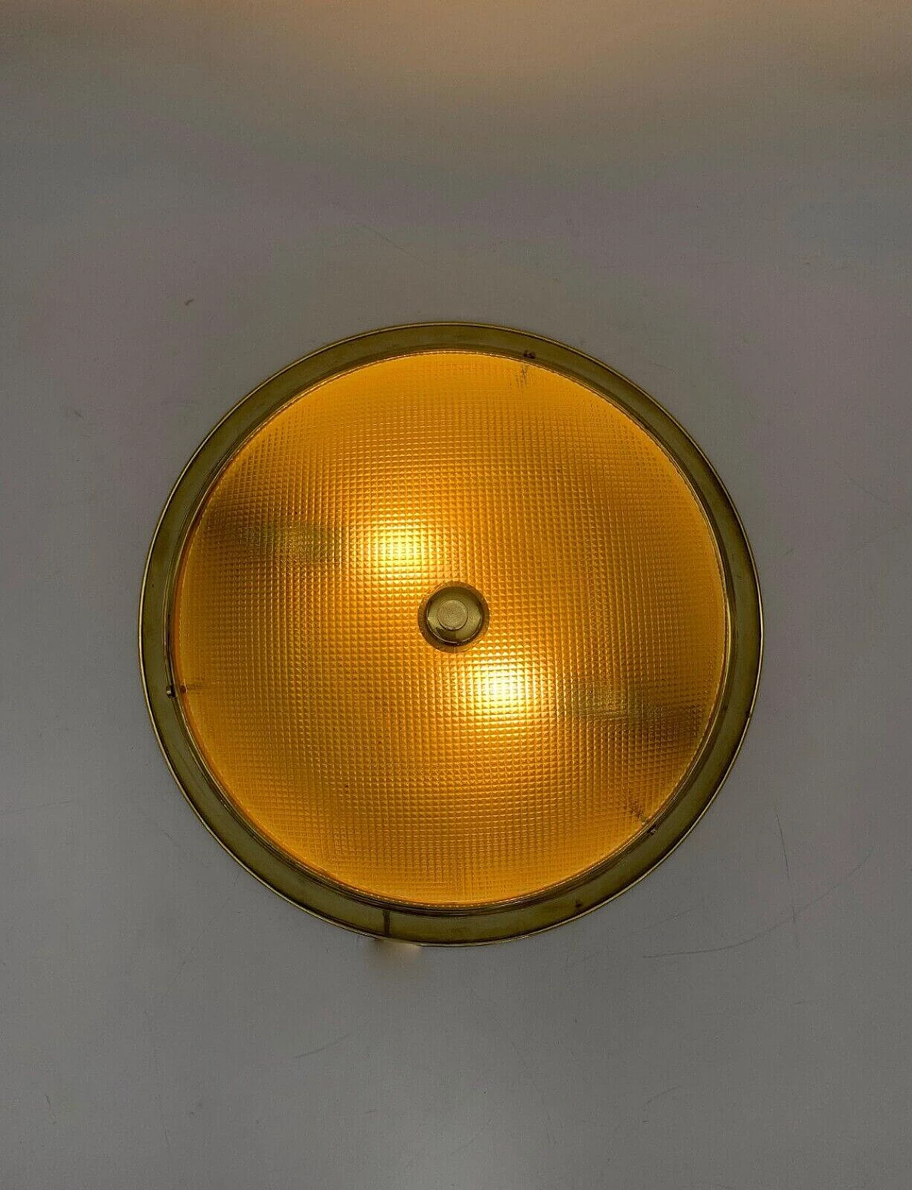 Plafoniera in ottone e  vetro attribuita a Fontana Arte, anni '60 2