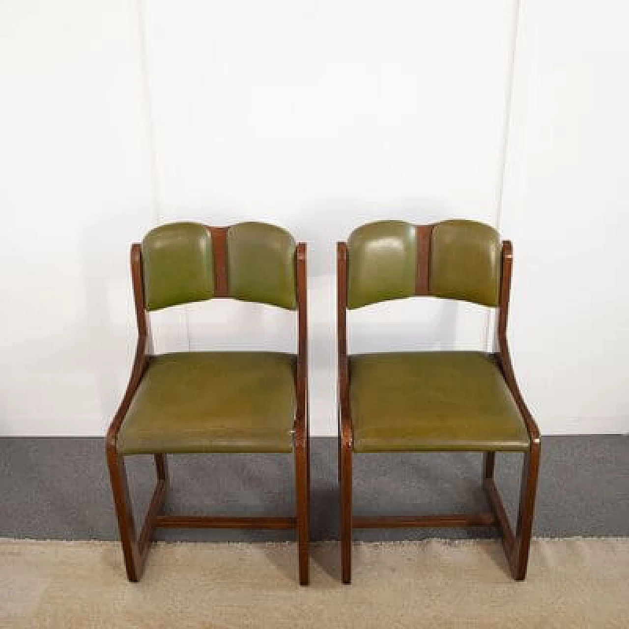 6 Wooden chairs with green leather seat and back, 1960s 5