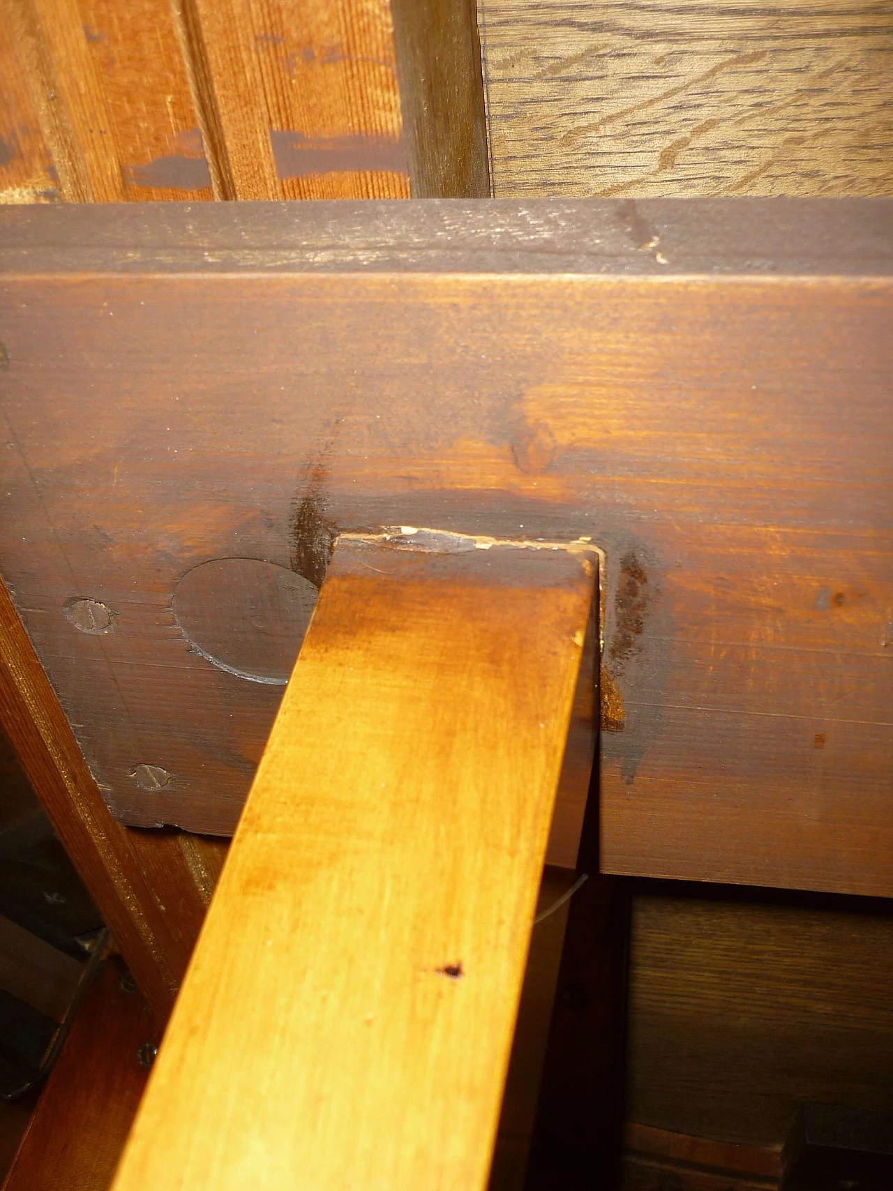 Tavolo Biedermeier allungabile in ciliegio e radica di betulla, '800 8