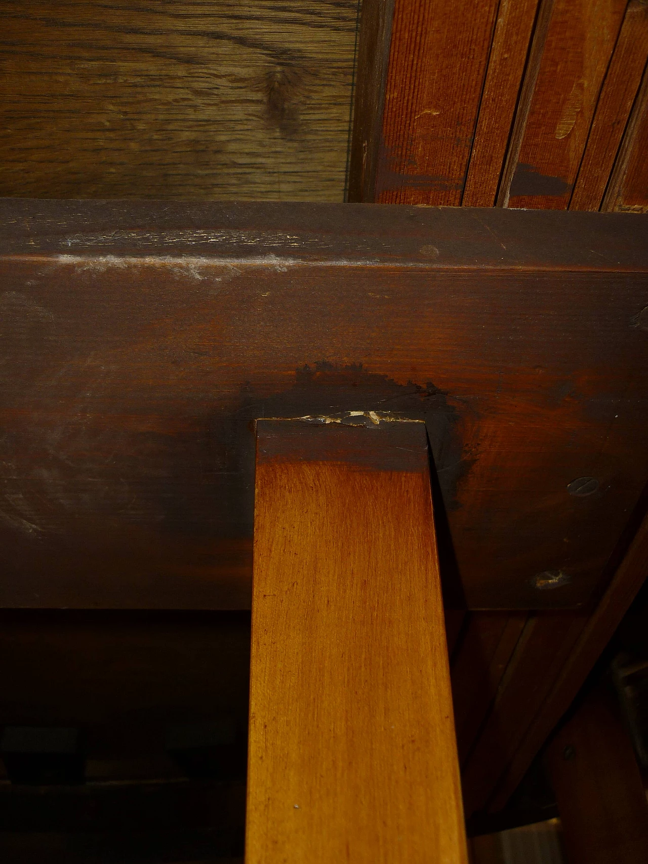 Tavolo Biedermeier allungabile in ciliegio e radica di betulla, '800 9