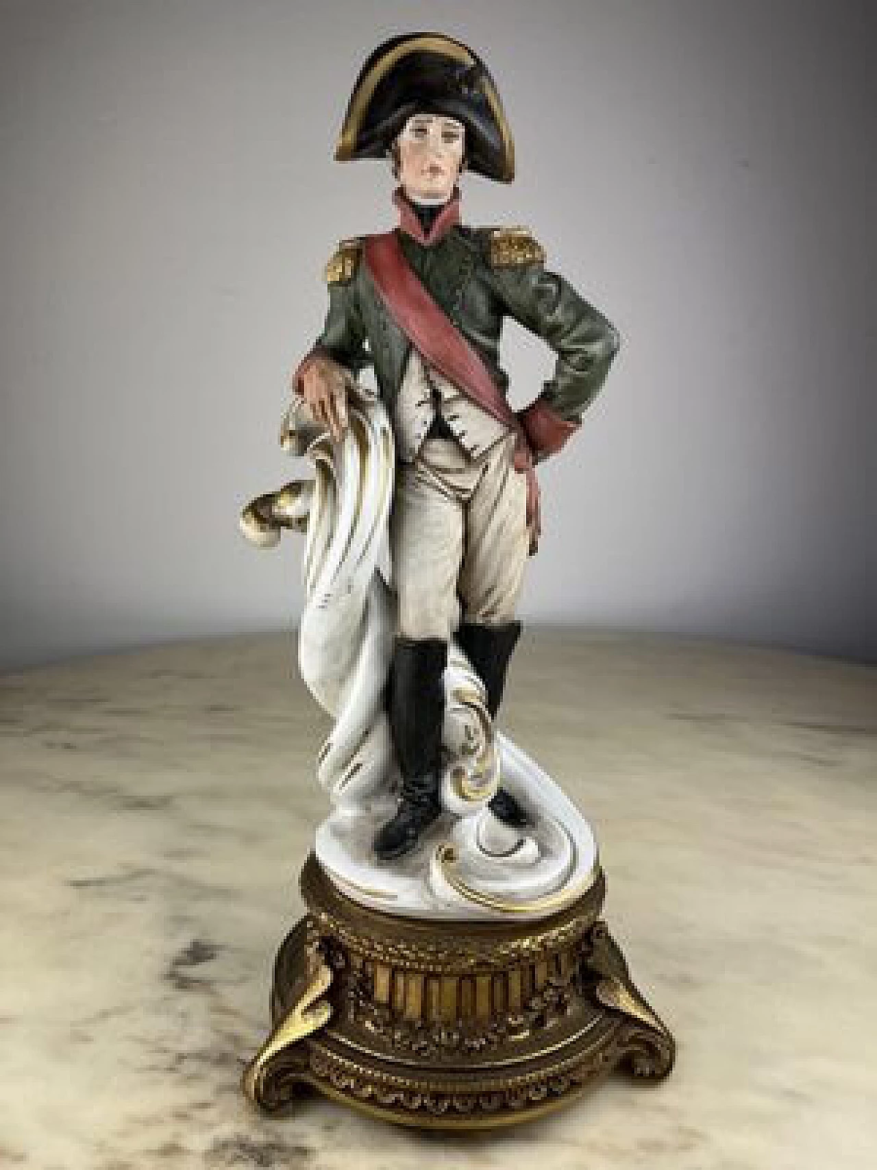 Statuetta in porcellana e bronzo raffigurante Napoleone di Ticke, 1990 1