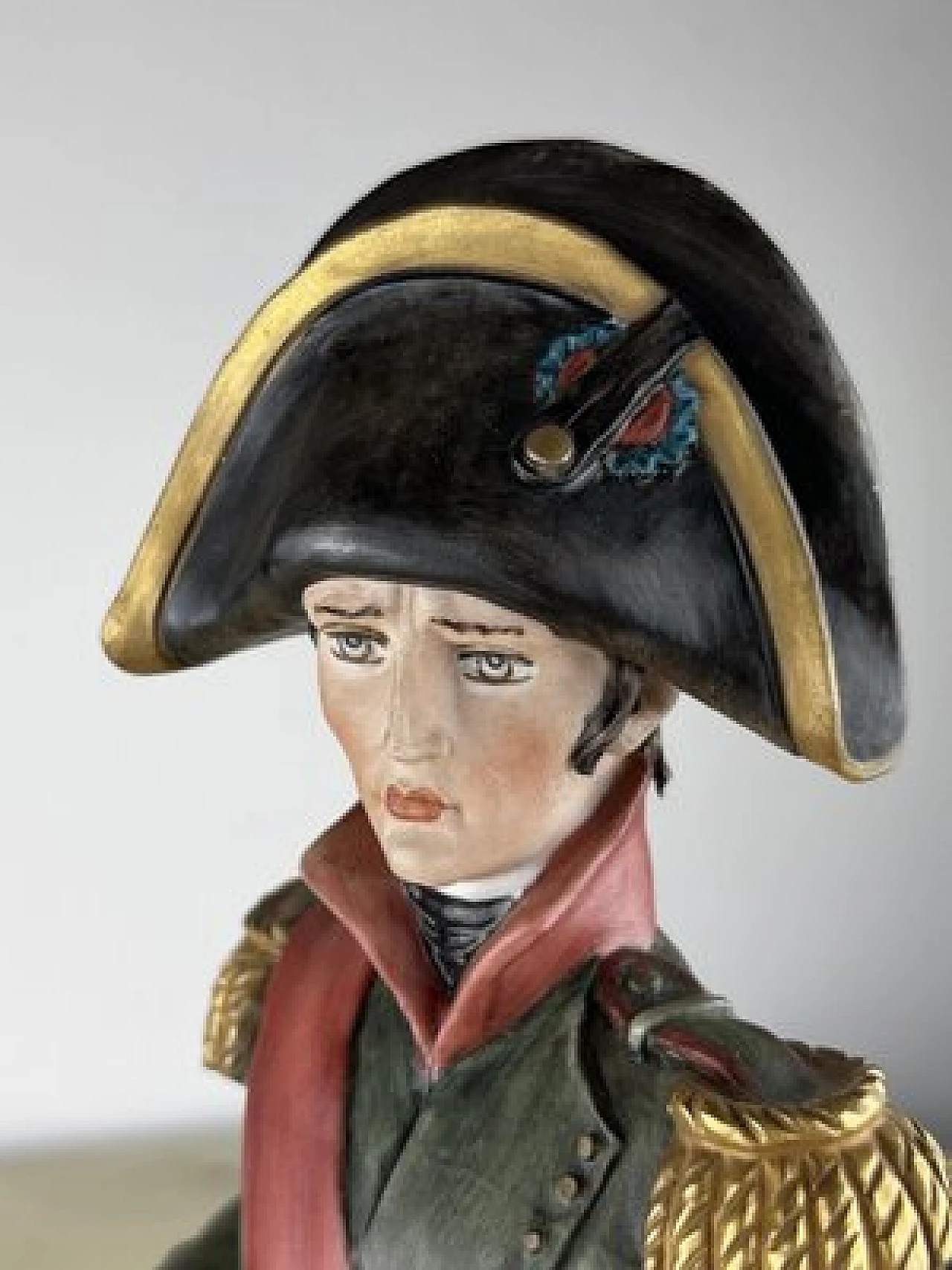 Porcelain and bronze statuette representing Napoleon by Ticke, 1990 8