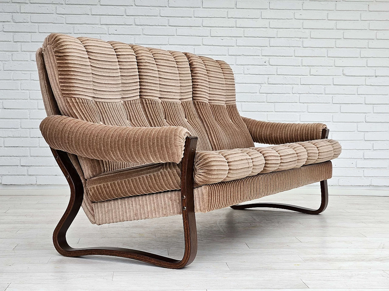 Danish three-seater corduroy and bentwood sofa, 1970s 7
