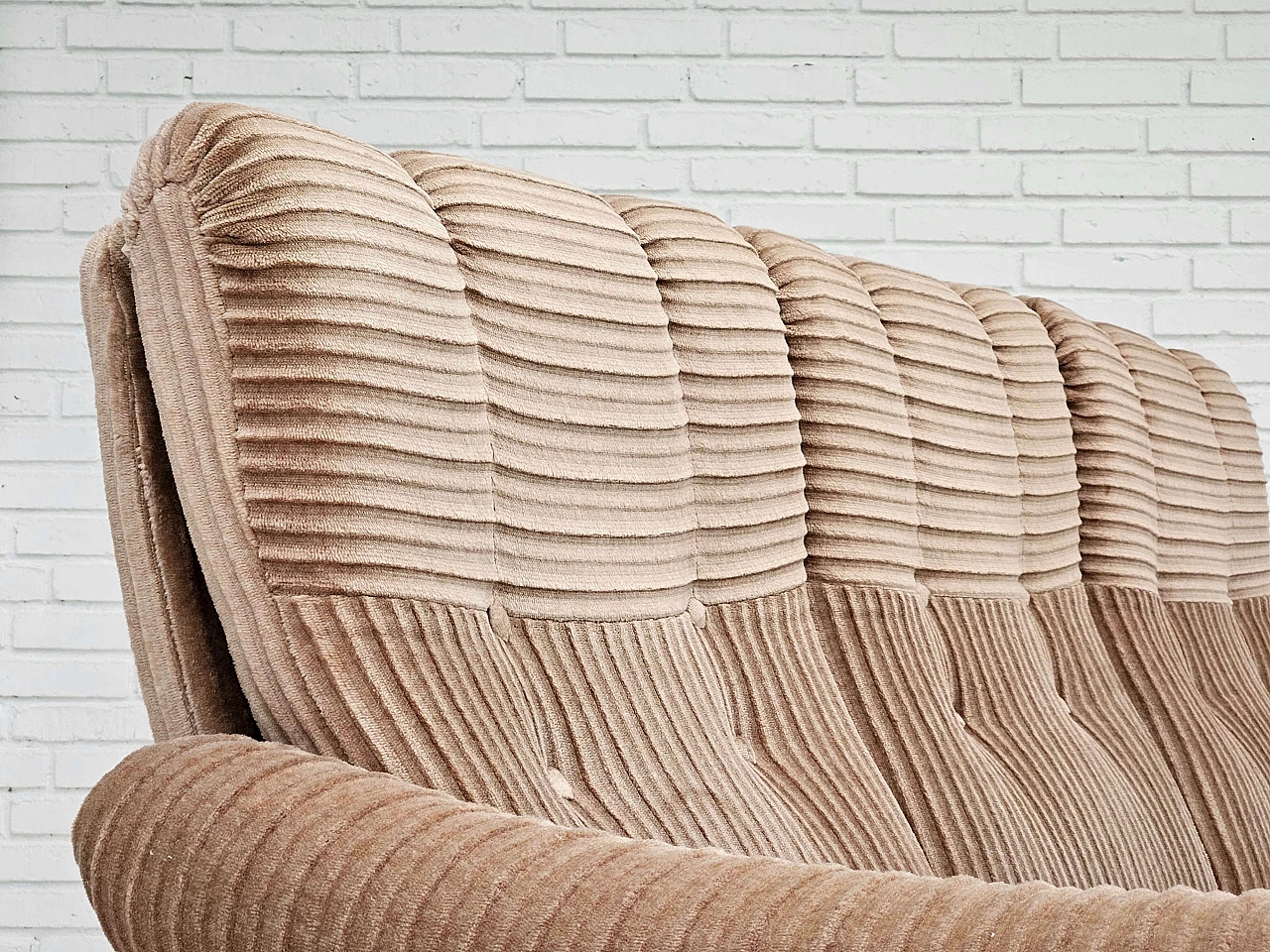 Danish three-seater corduroy and bentwood sofa, 1970s 8