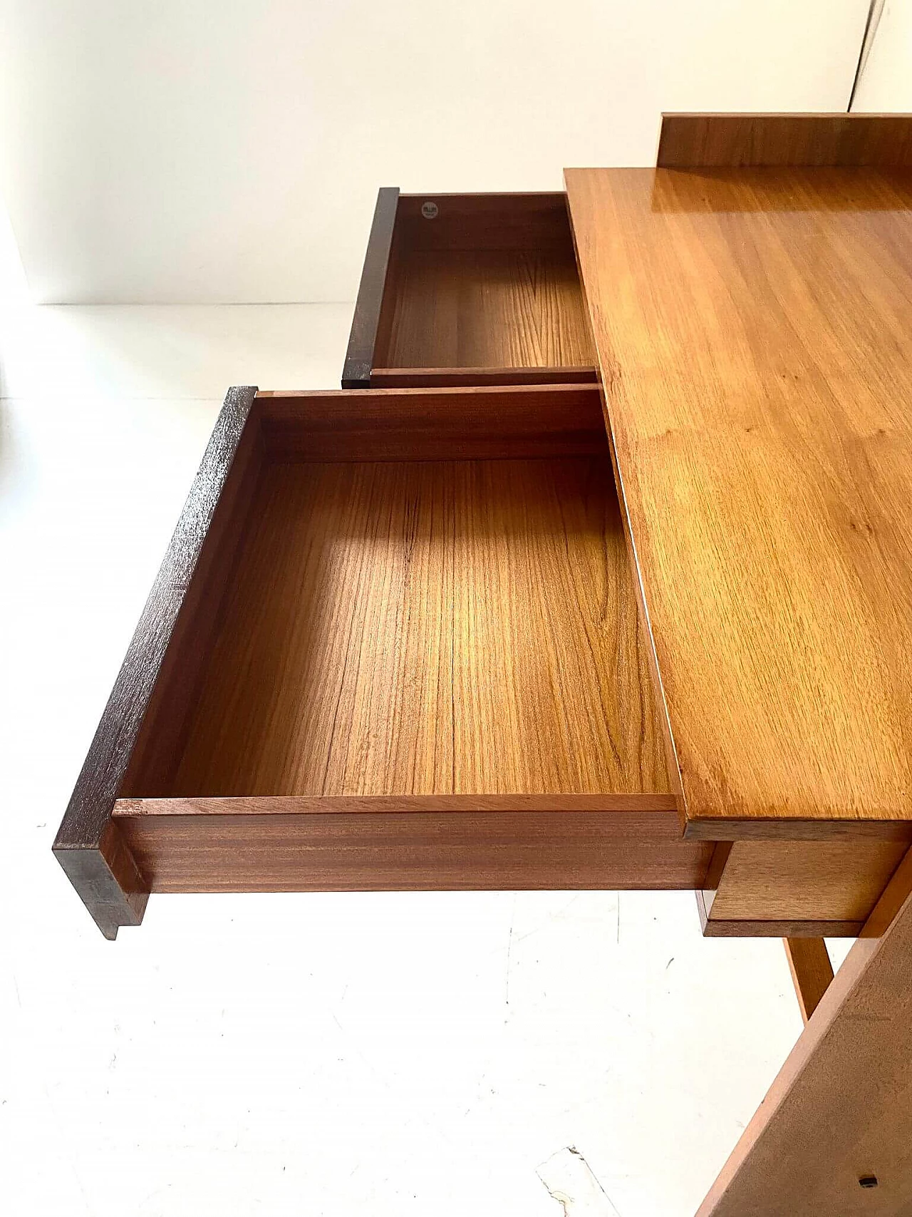 Solid rosewood desk by MIM Rome, 1970s 12