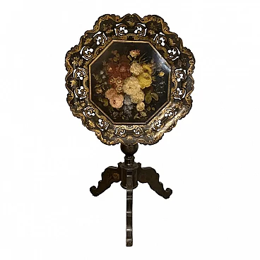 Tavolino a vela Napoleone III in legno e cartapesta dipinta, '800