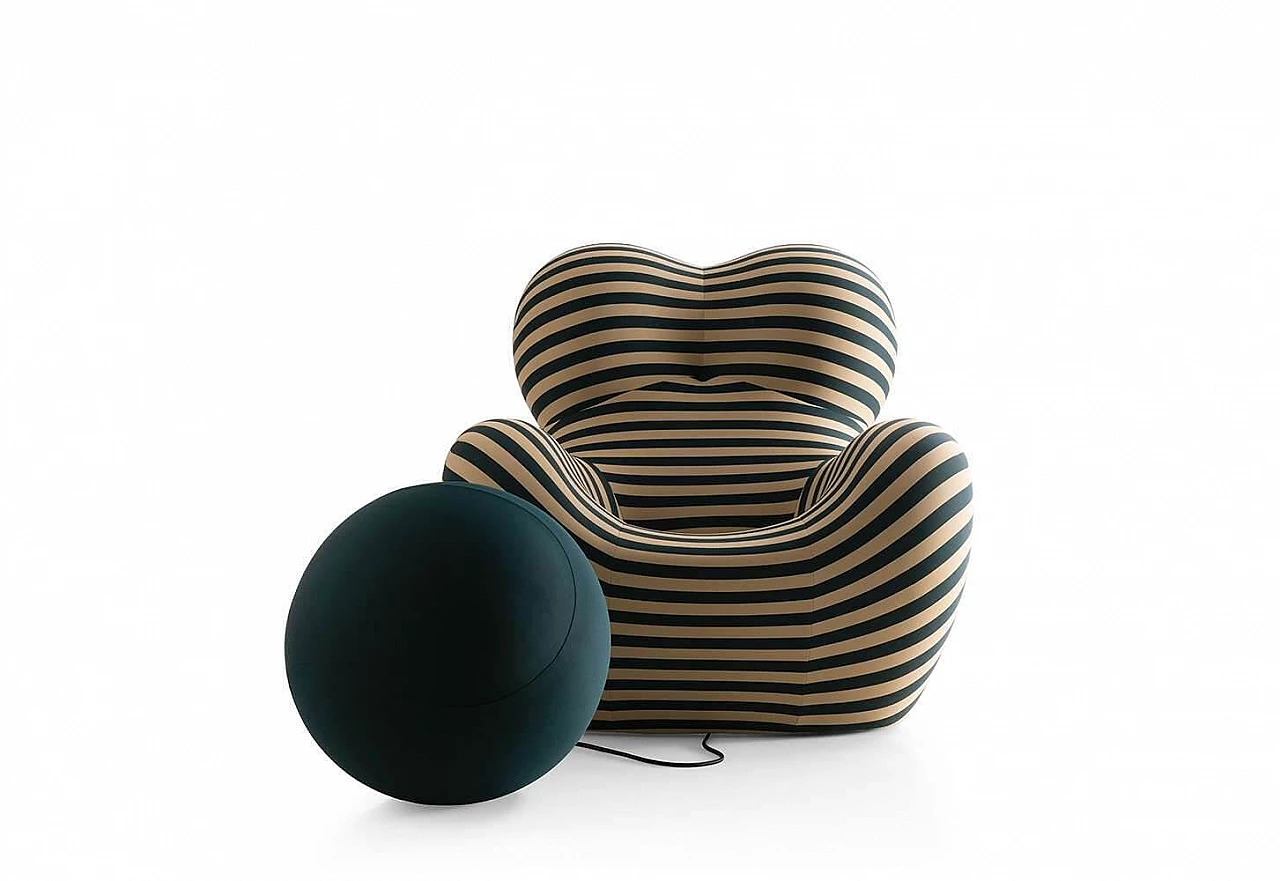 Poltrona e pouf UP 50 di Gaetano Pesce per B&B Italia 2