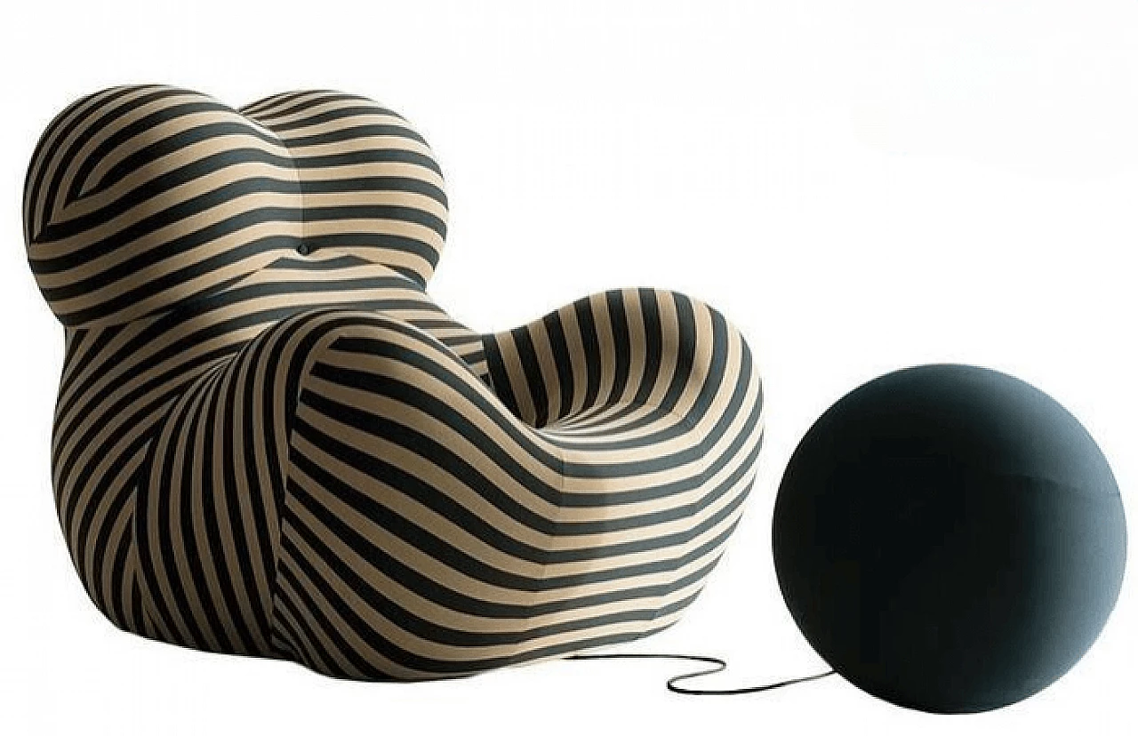 Poltrona e pouf UP 50 di Gaetano Pesce per B&B Italia 3