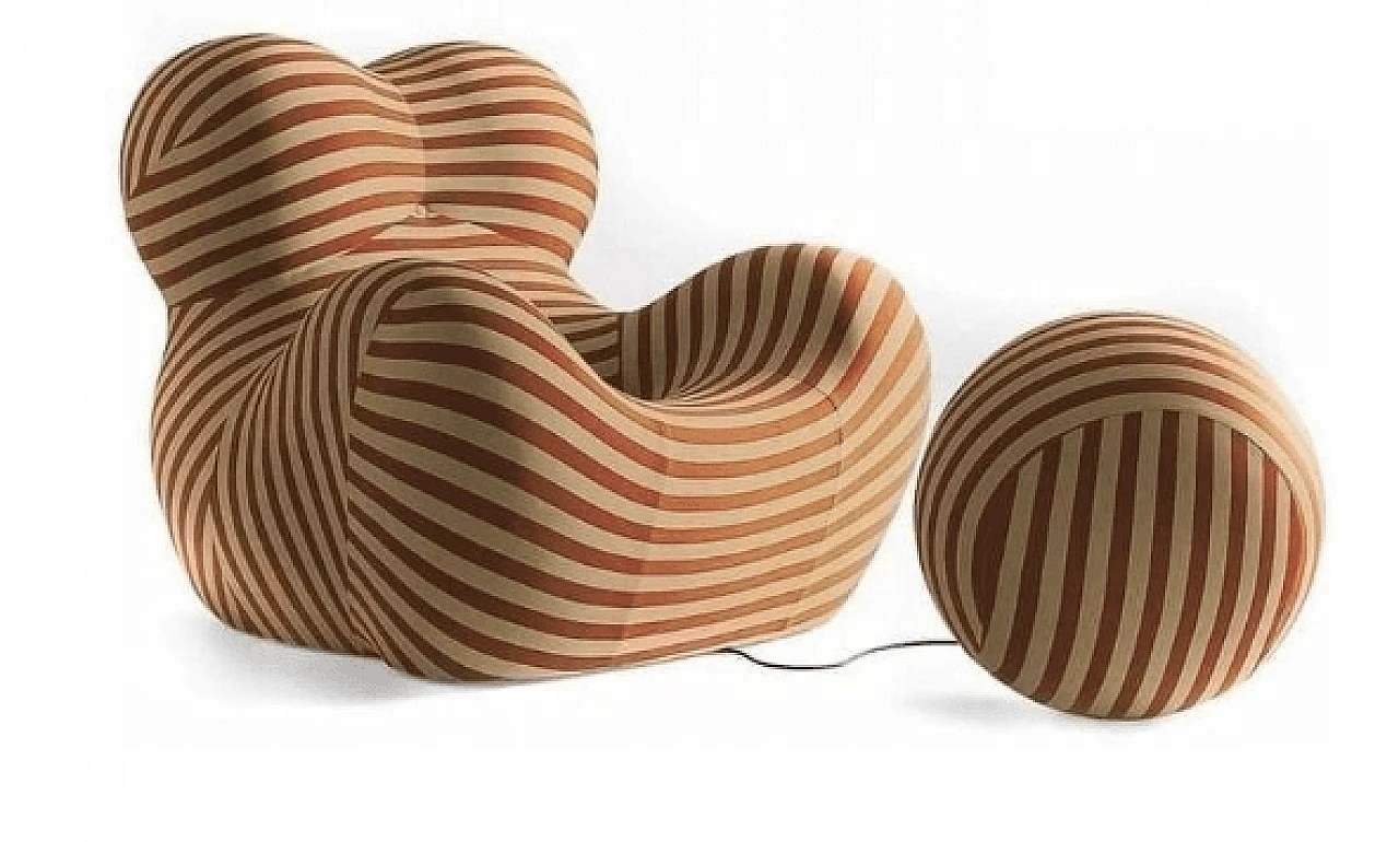 UP armchair and pouf by Gaetano Pesce for B&B Italia 5