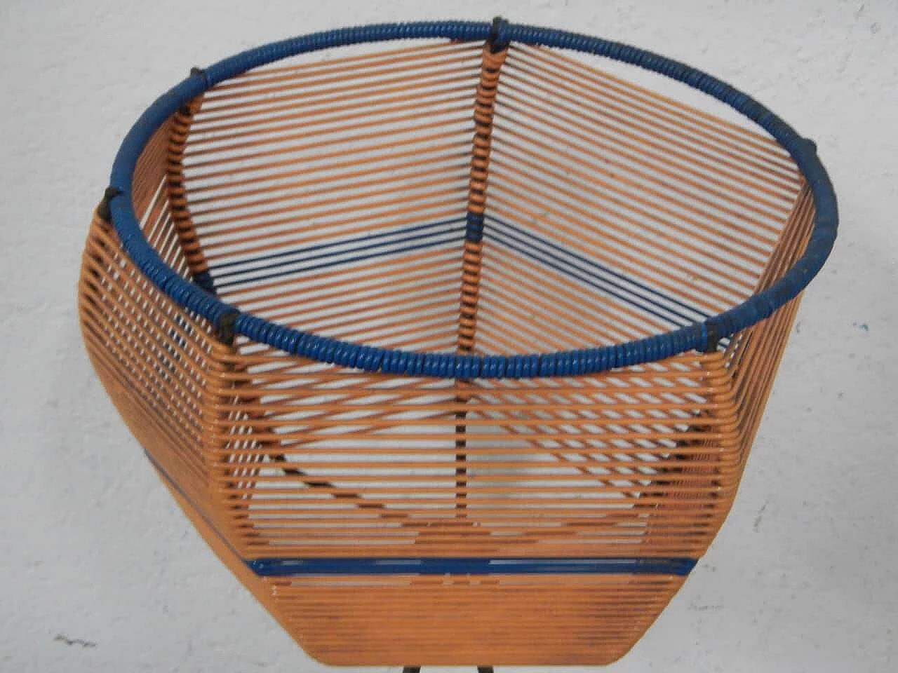 Iron and plastic pot holder with coloured wires, 1960s 6