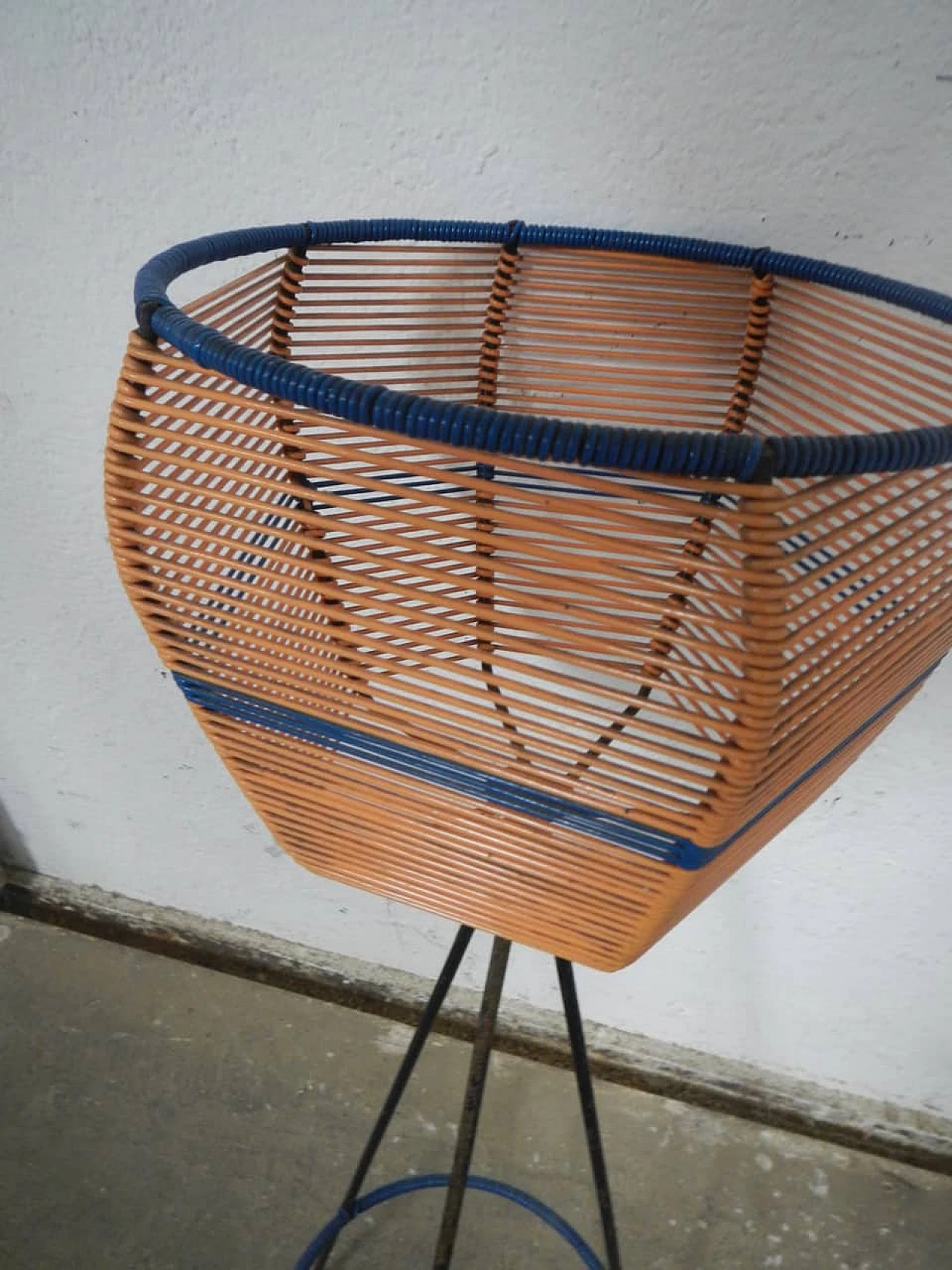 Iron and plastic pot holder with coloured wires, 1960s 7