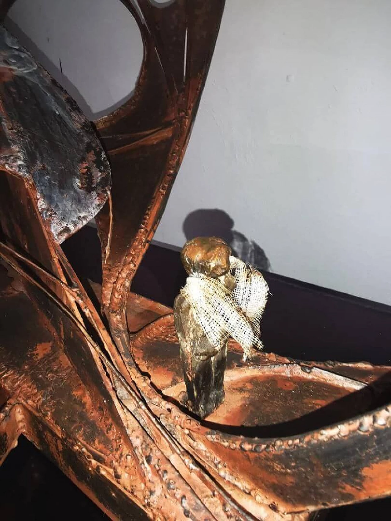 Francesco Bombardi, scultura in ferro patinato 5