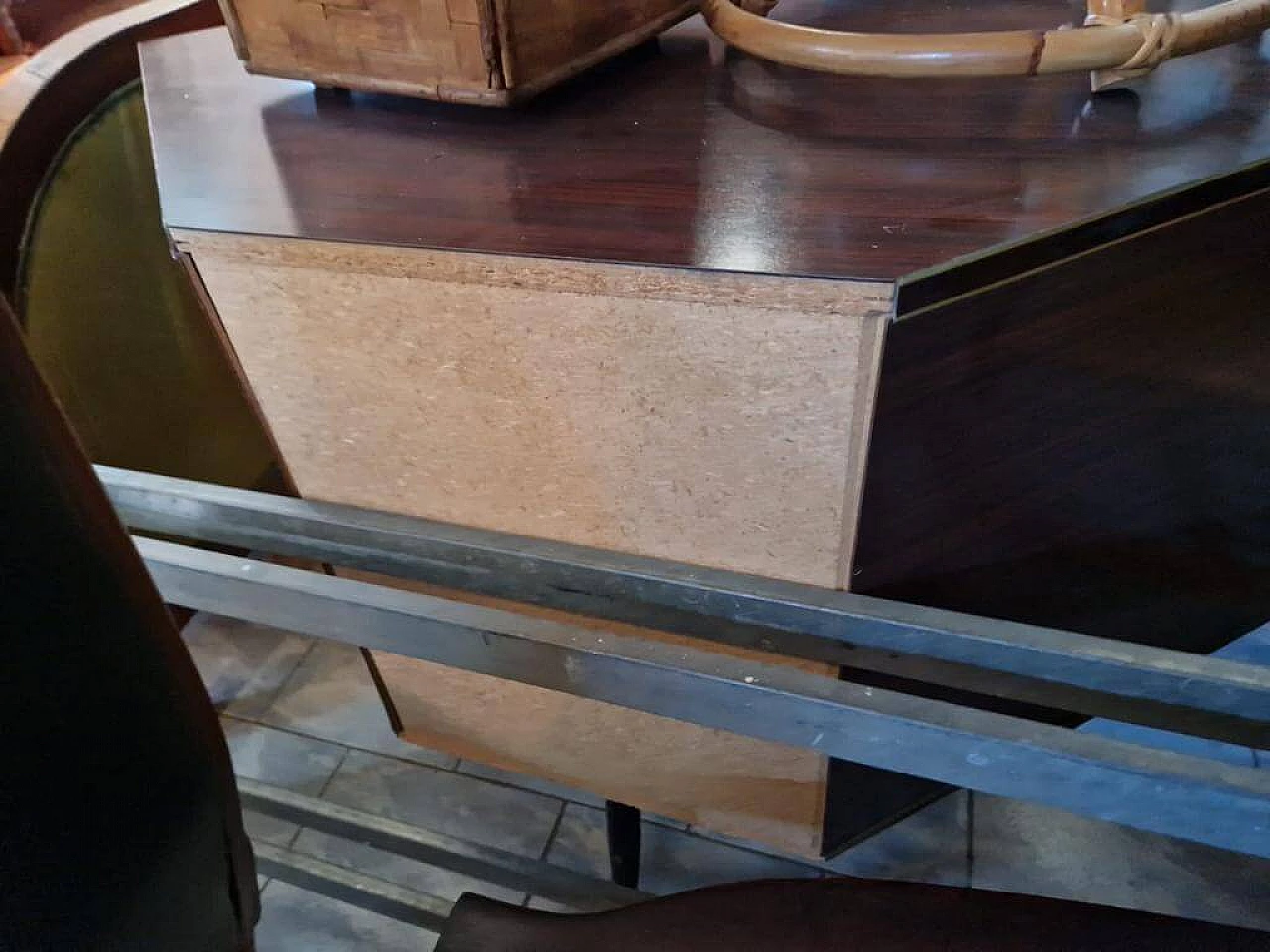 Mobile bar ad angolo in legno e laminato, anni '50 9