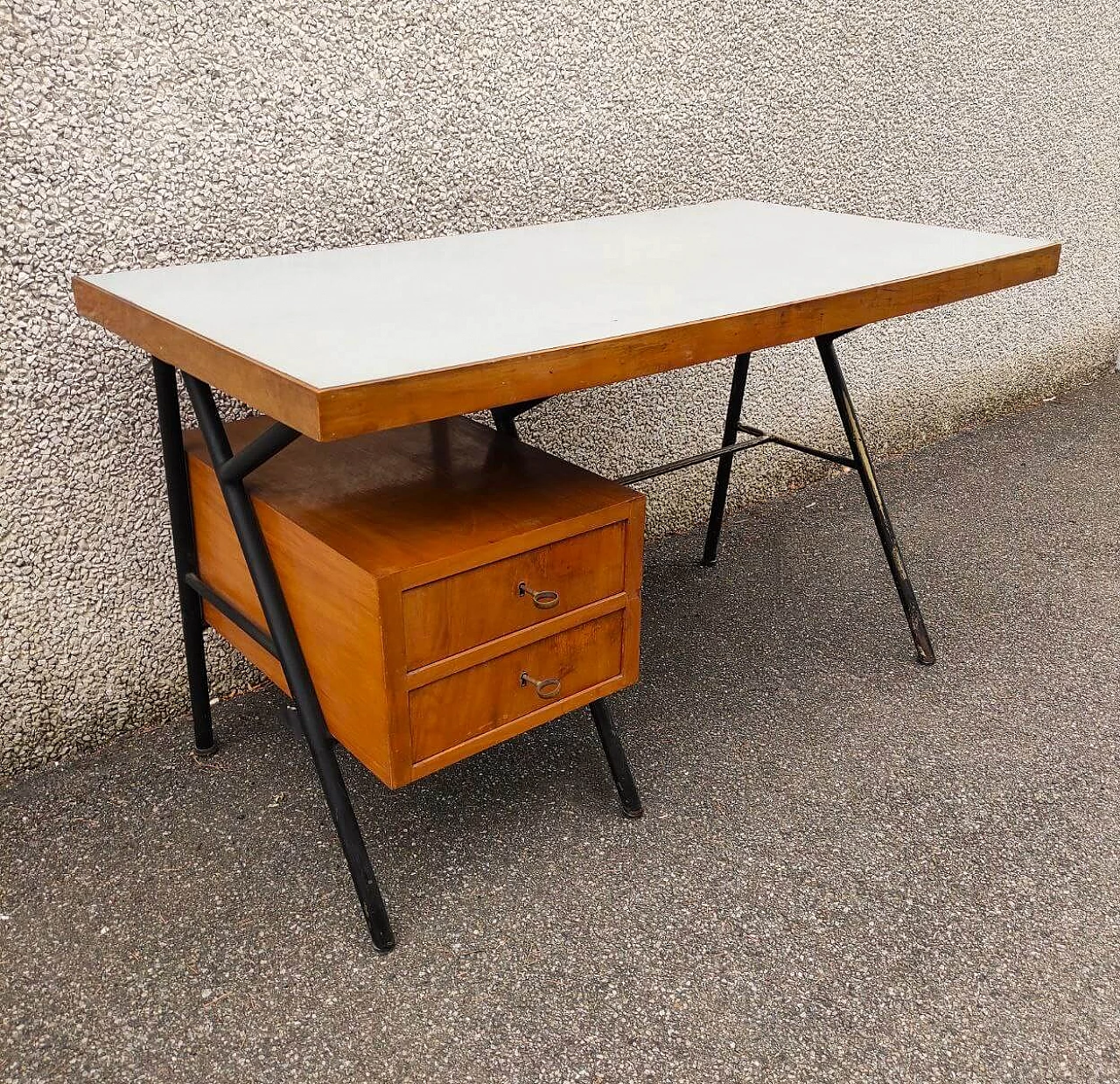 Scrivania in metallo, legno e formica di Russo, anni '50 5