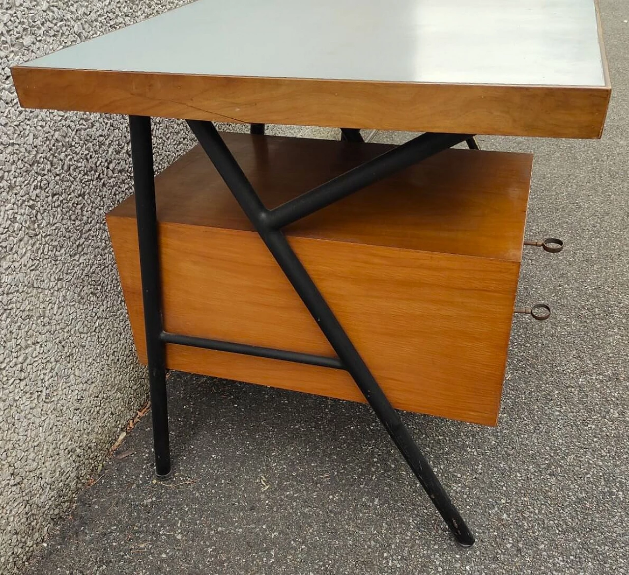 Scrivania in metallo, legno e formica di Russo, anni '50 6