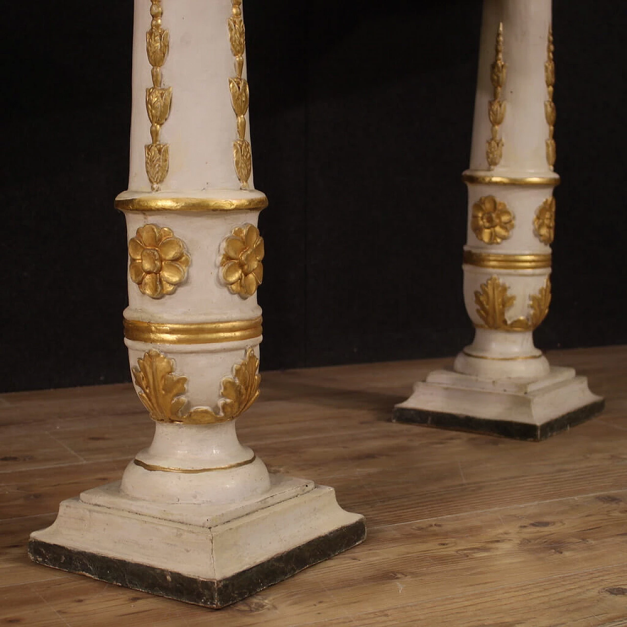 Pair of Empire-style console tables with imitation marble lacquered wooden top, late 19th century 10