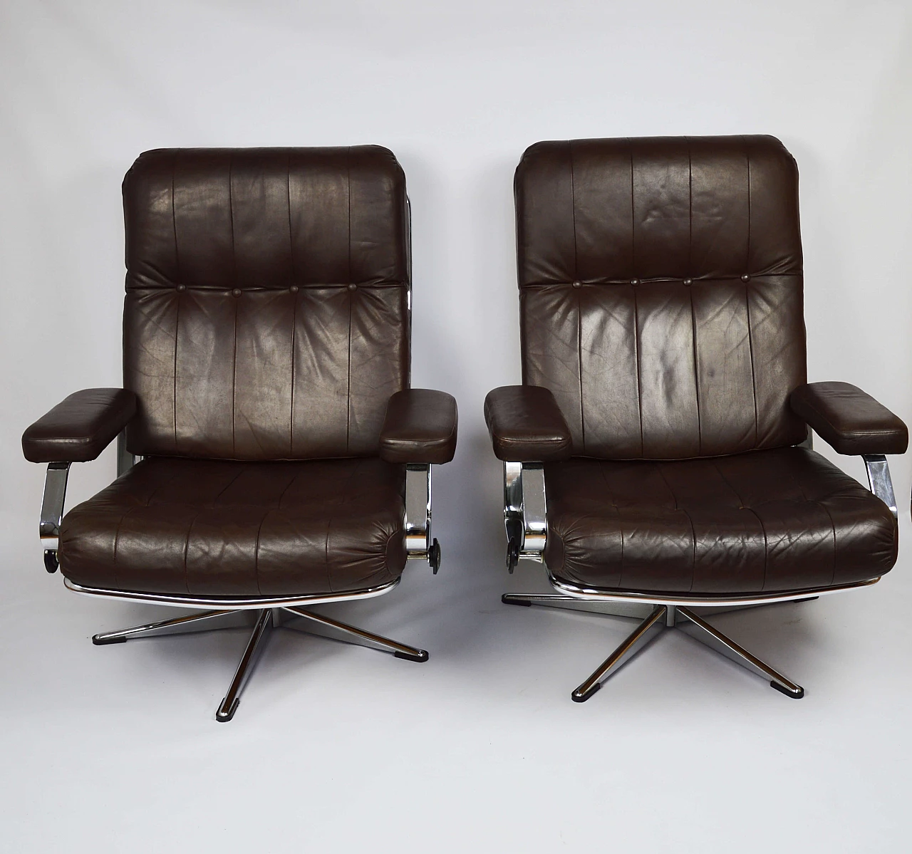 Pair of leather office swivel chairs with chrome frame, 1970s 1