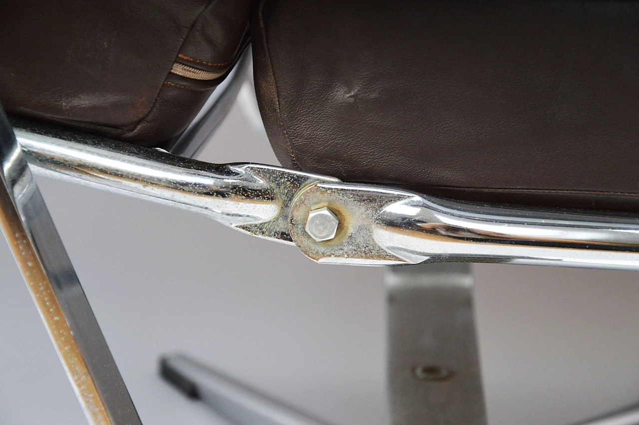 Pair of leather office swivel chairs with chrome frame, 1970s 9