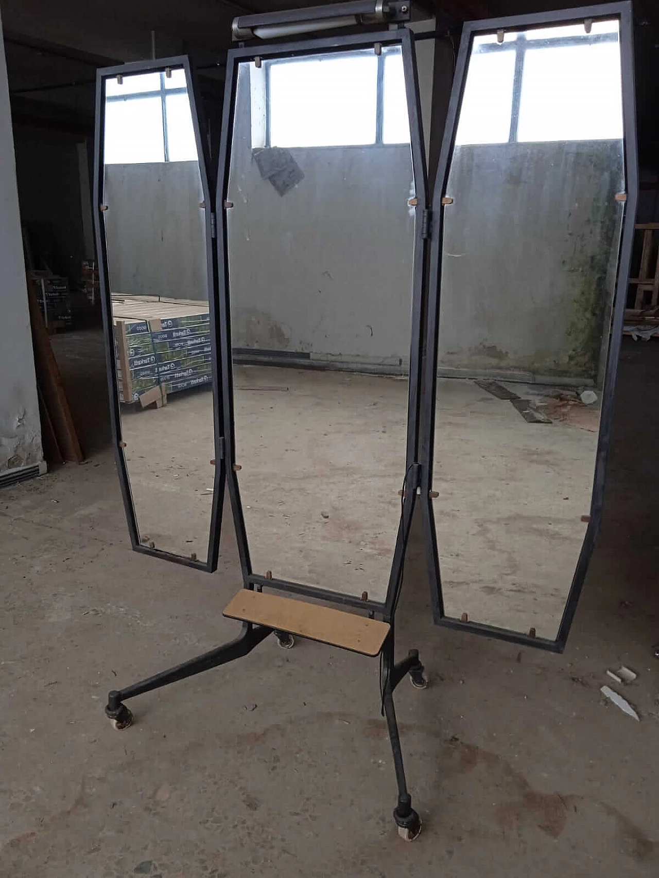 Specchio da sartoria a tre pannelli, anni '60 2