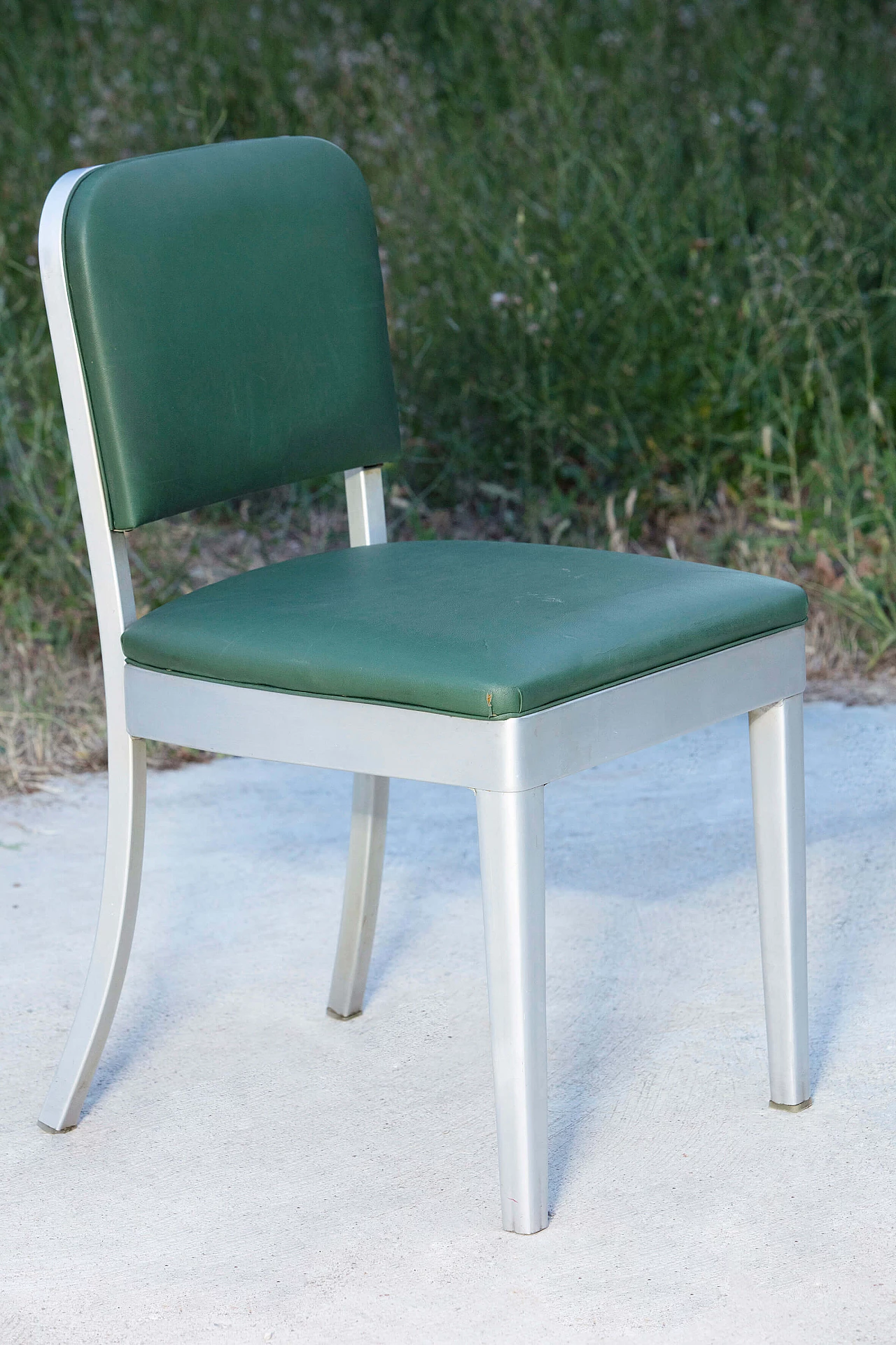 Metal and skai desk in the style of Gio Ponti with chair, 1960s 9