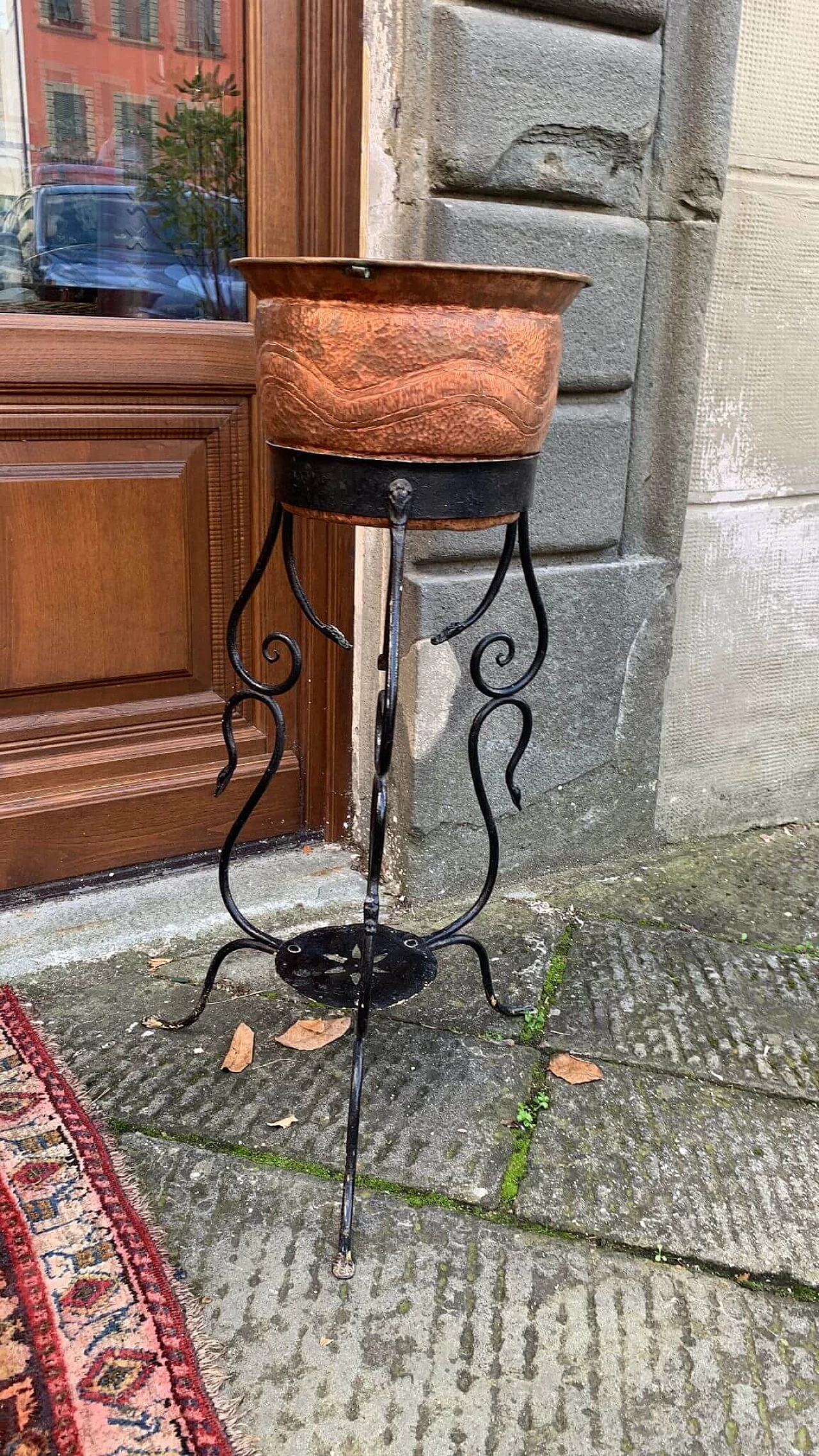 Wrought iron vase stand, 1930s 7
