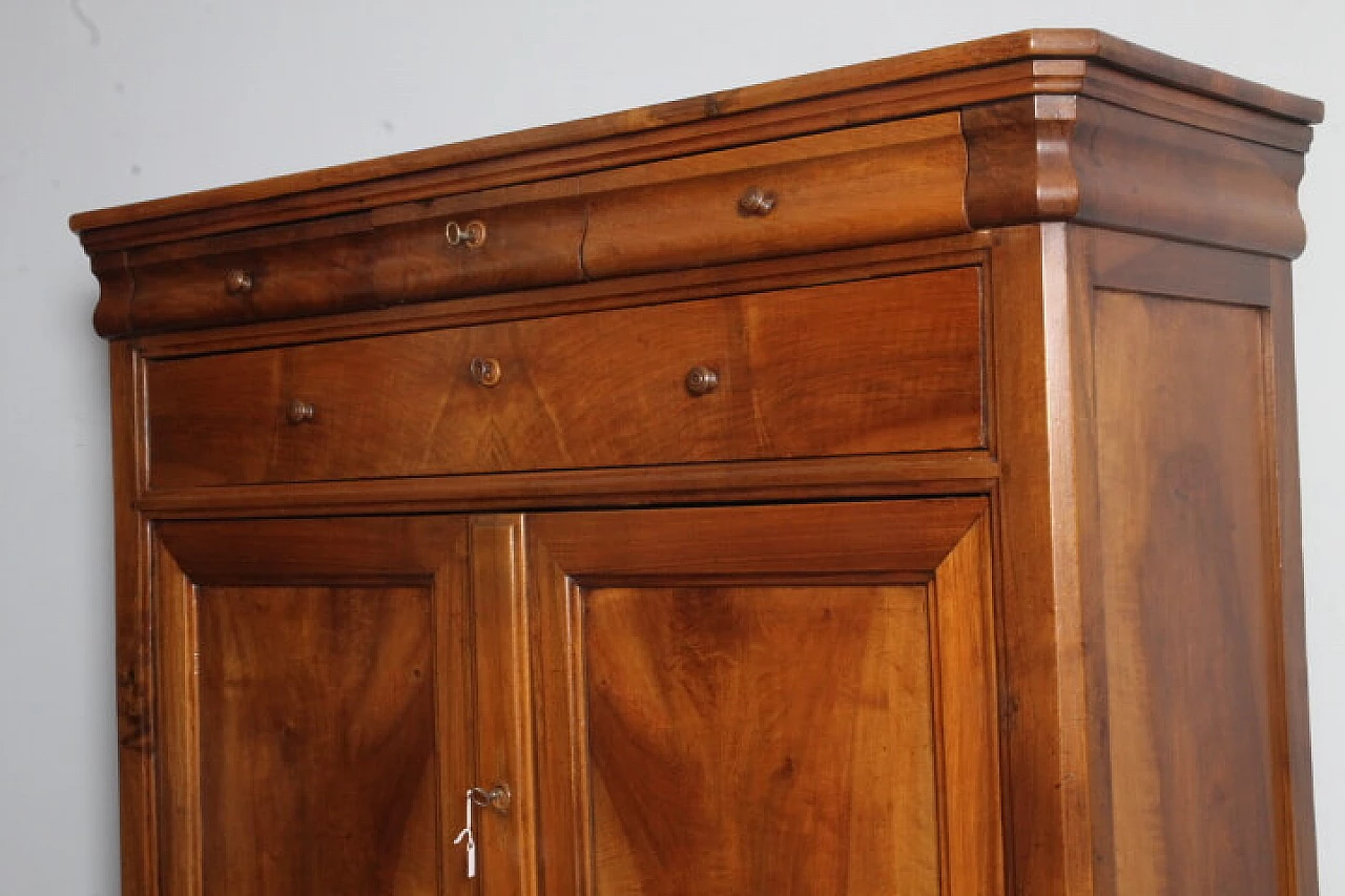 Solid walnut cappuccina sideboard, 19th century 13