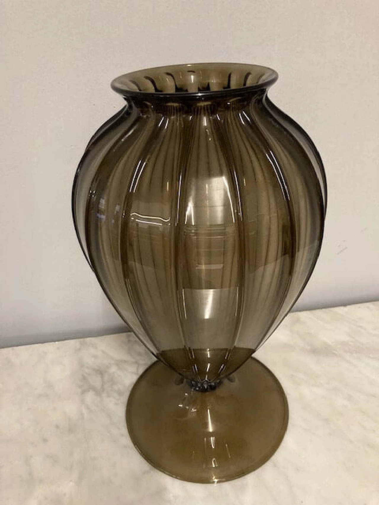 Ribbed amber Murano glass vase by Vittorio Zecchin, early 20th century 1