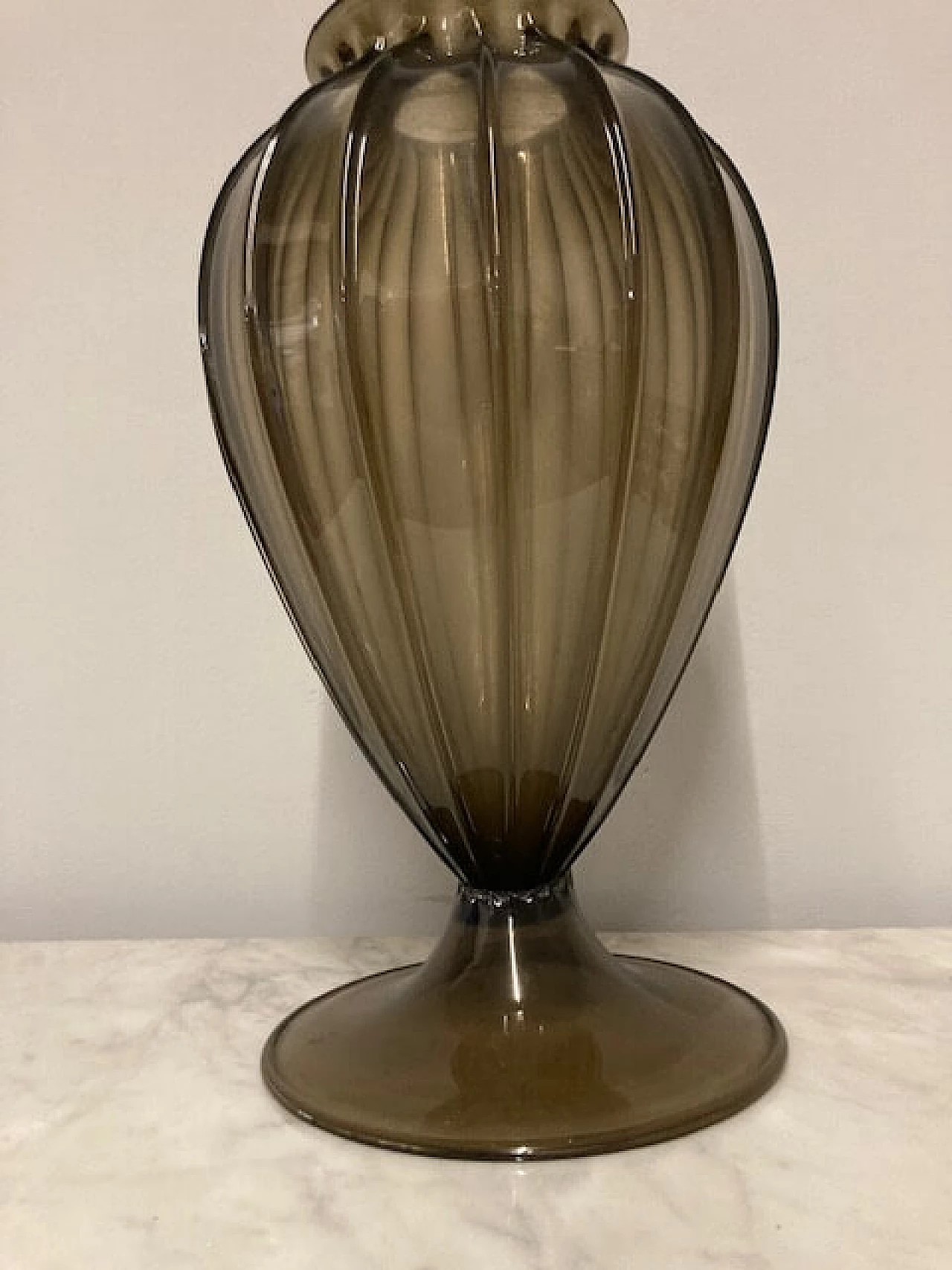 Ribbed amber Murano glass vase by Vittorio Zecchin, early 20th century 6