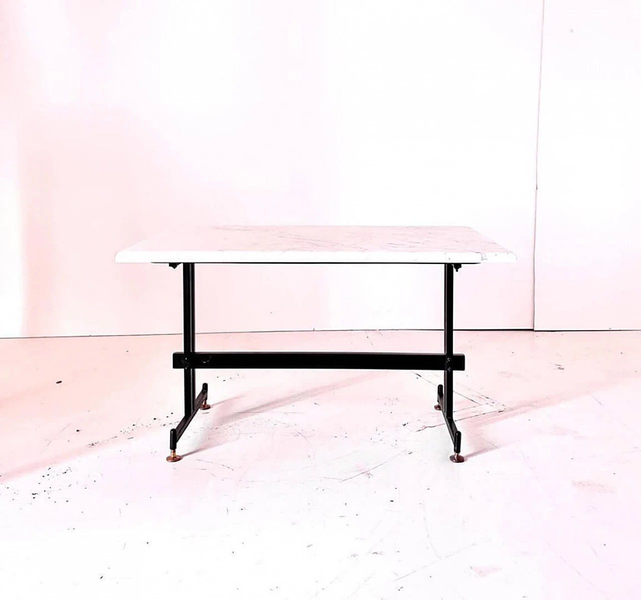 Coffee table in Carrara marble, 60s 6