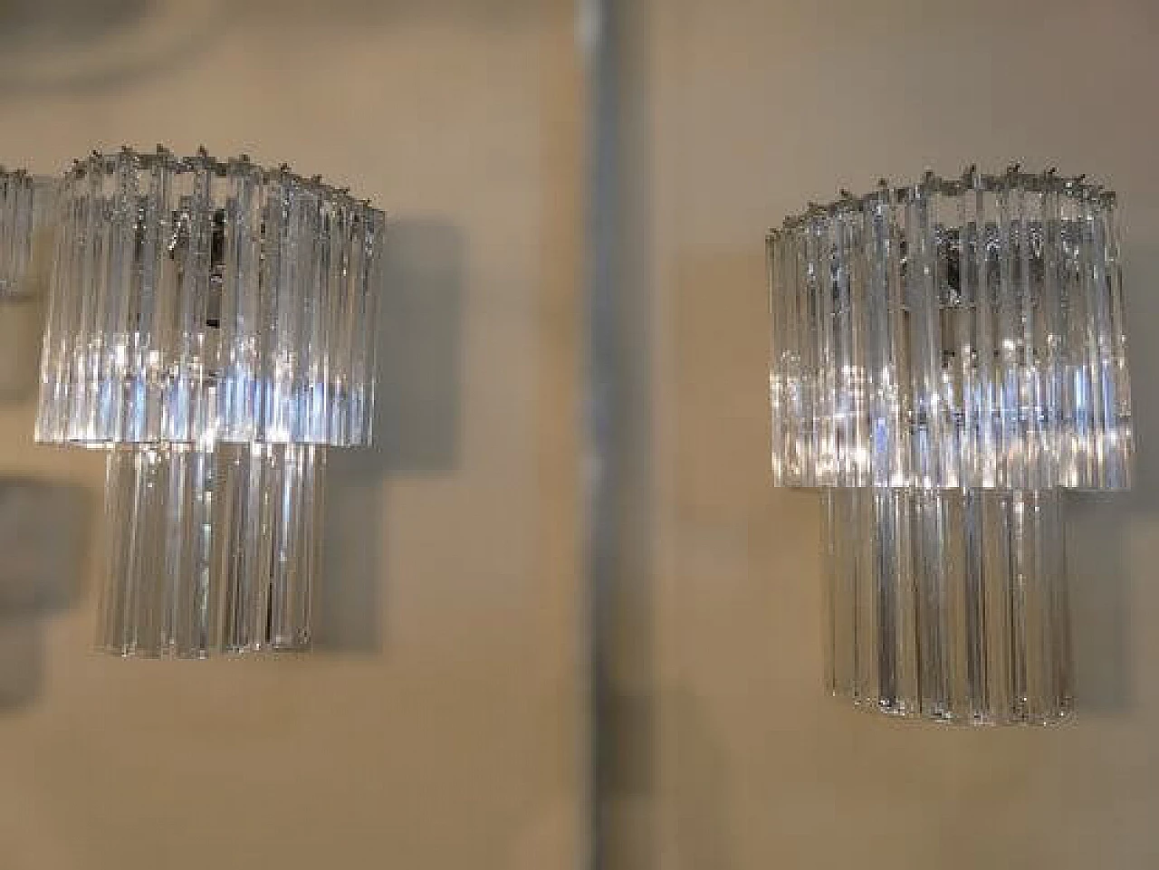 Coppia di applique in vetro di Murano trasparente e metallo di Venini, anni '60 2
