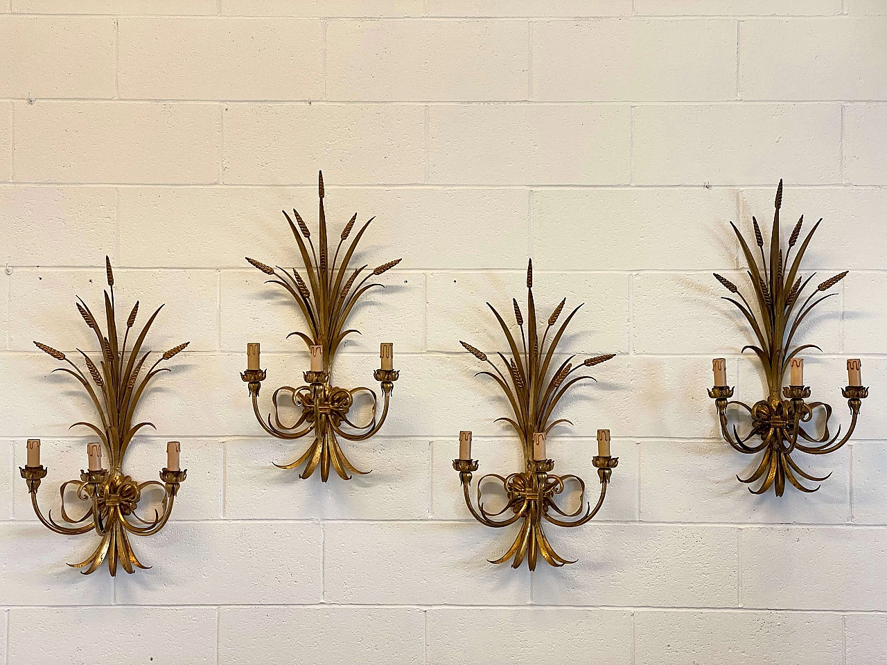 Pair of gilded iron bunch of wheat ears wall lights, 1960s 1