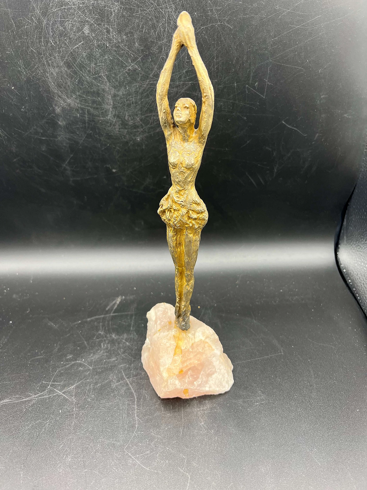 Silvio Gazzaniga, female figure, silver sculpture on rose quartz base 1