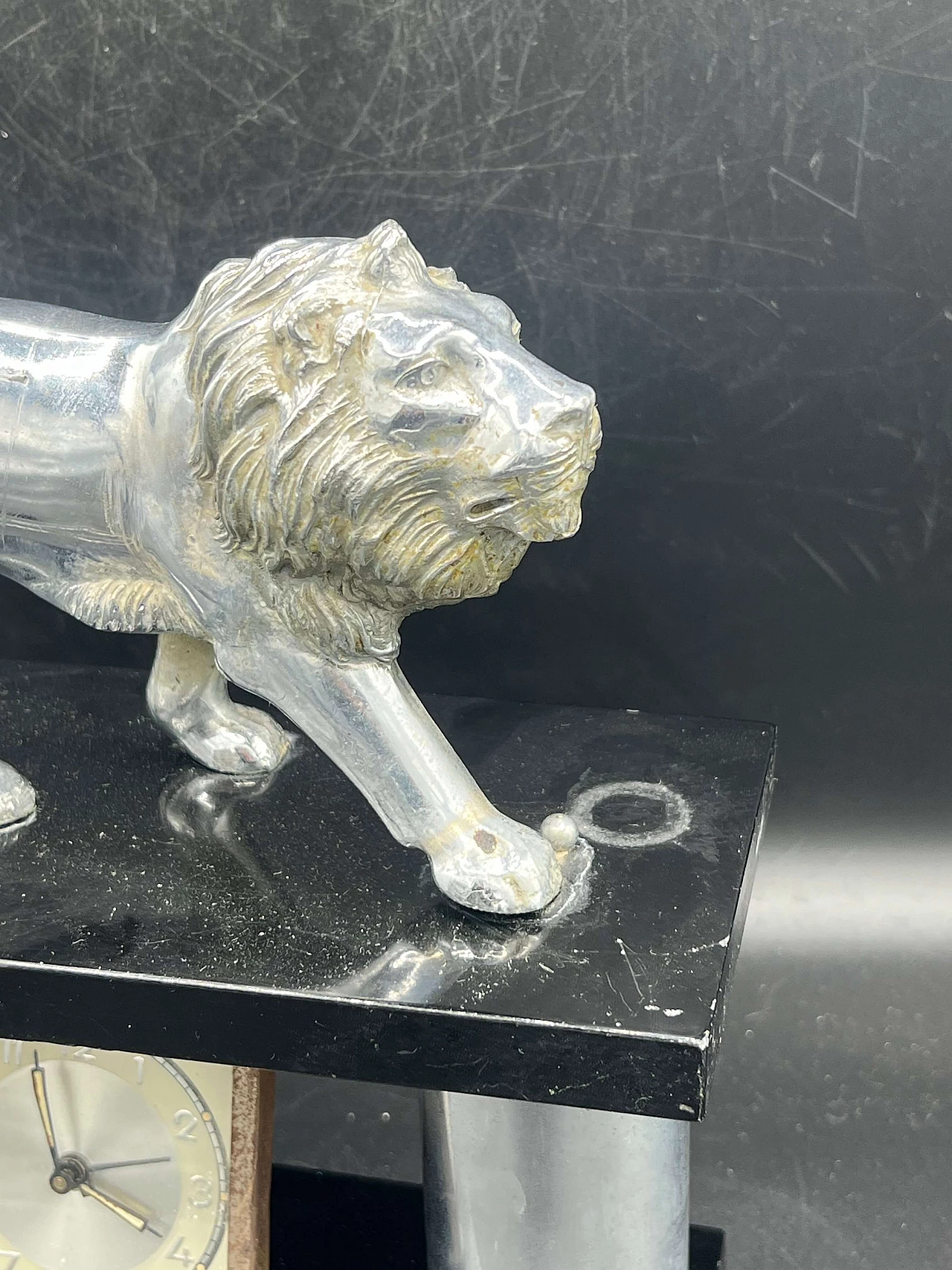 Orologio da tavolo Art Déco con leone, anni '30 2