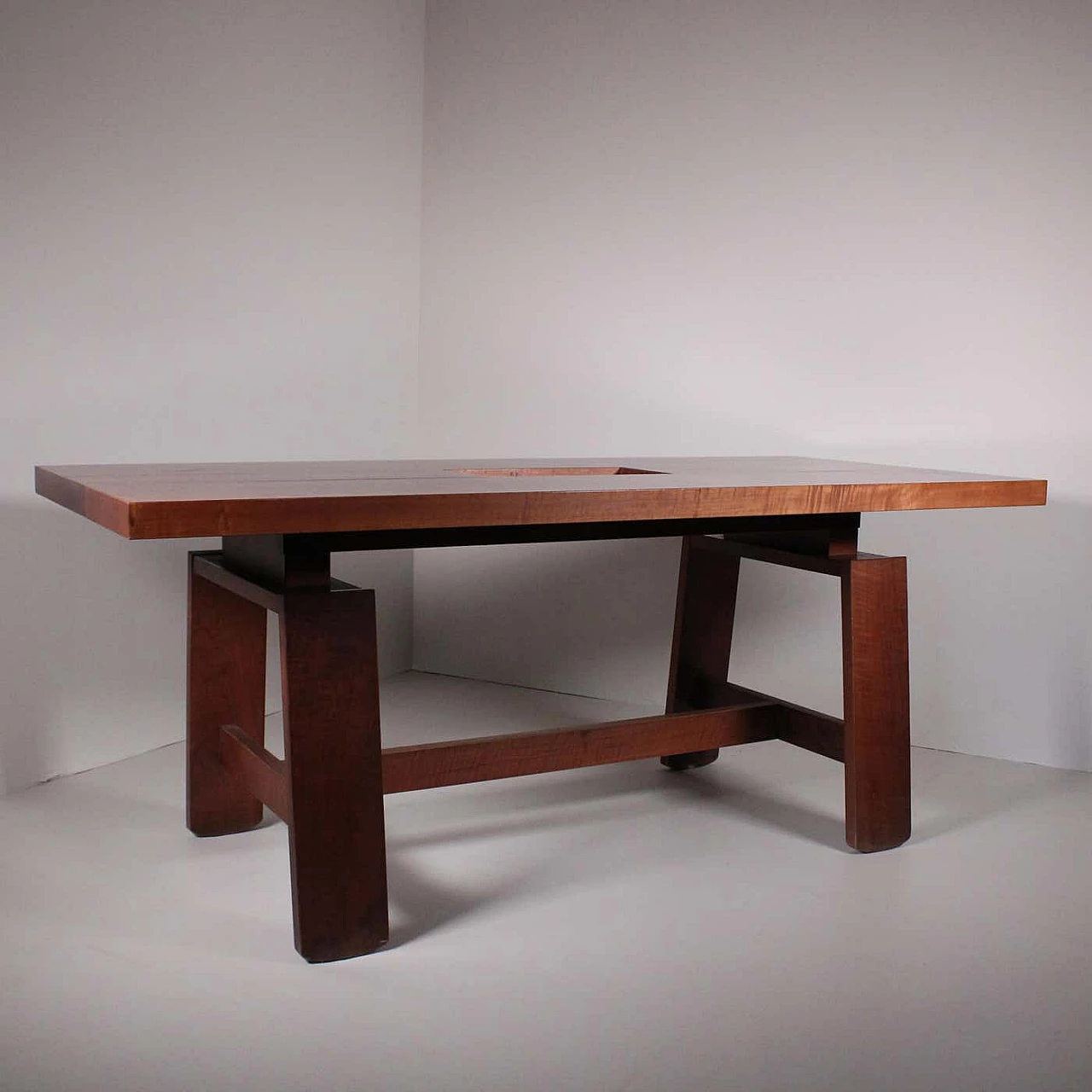 Tavolo da pranzo 611 in legno di Silvio Coppola per Bernini, anni '60 3