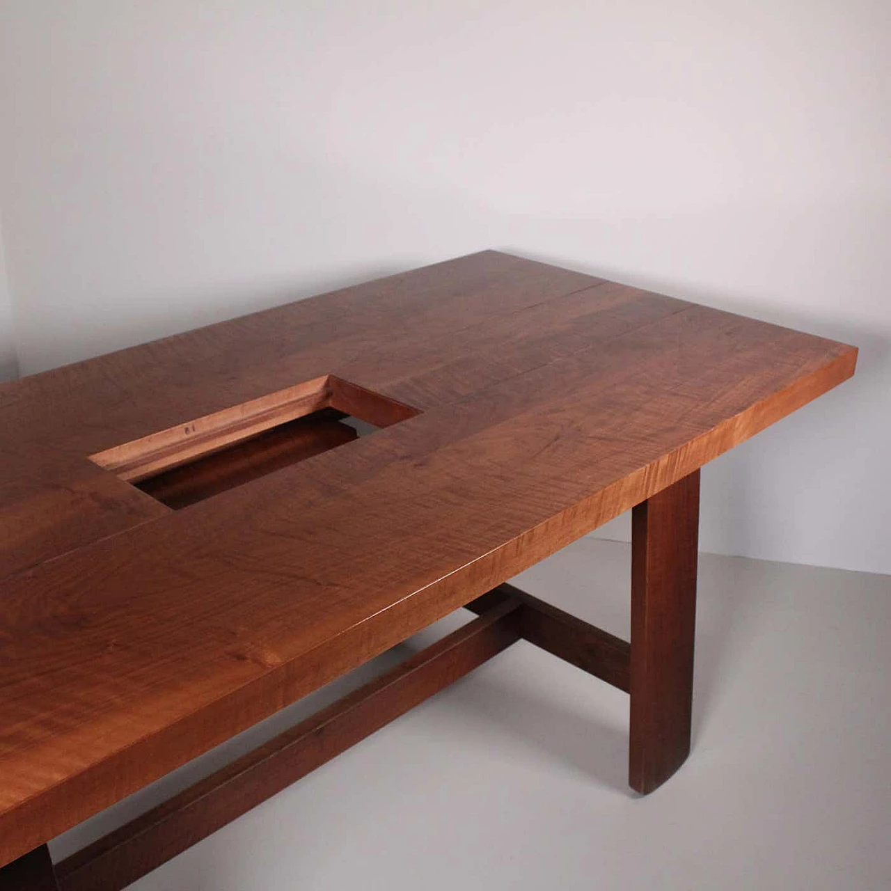 Tavolo da pranzo 611 in legno di Silvio Coppola per Bernini, anni '60 9