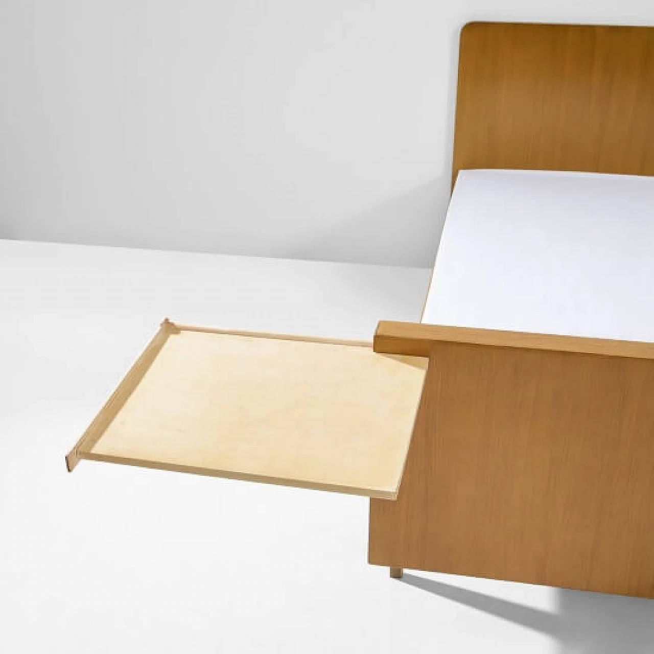 Pair of single beds by Gio Ponti, 1950s 4