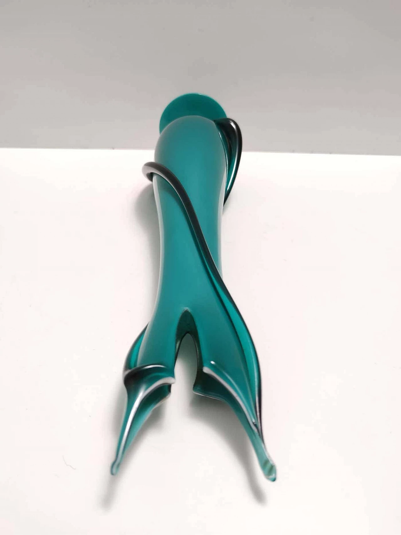 Vaso da fiori in vetro di Murano incamiciato e soffiato a mano, anni '60 2