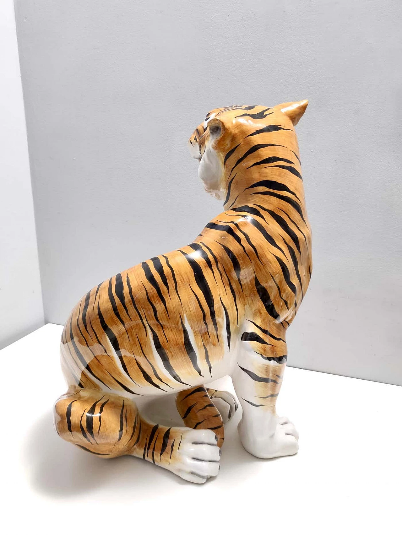 Tigre ruggente in ceramica dipinta a mano, anni '50 8
