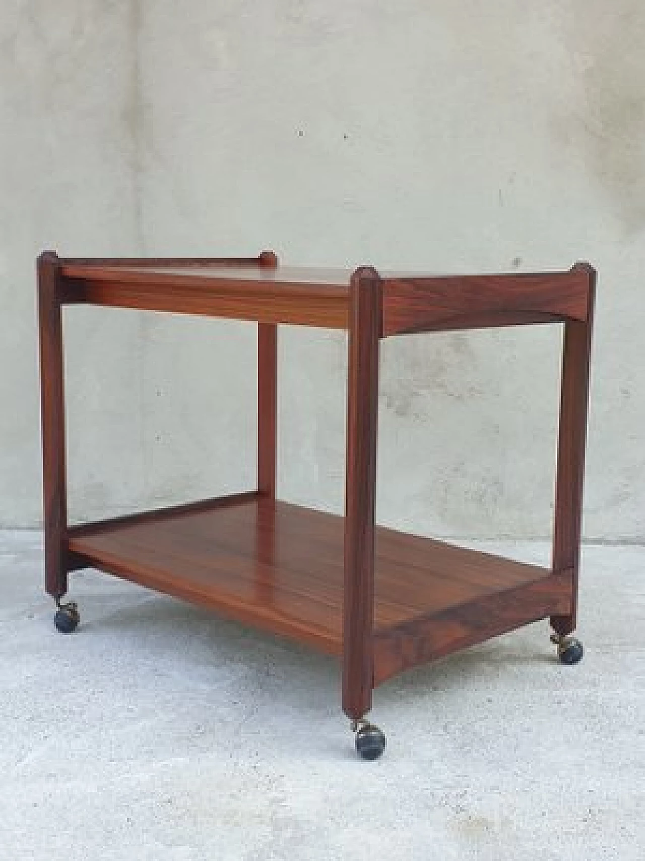 Rosewood trolley with shelves attributed to Dino Cavalli for Ditta Tredici, Pavia, 1960s 1