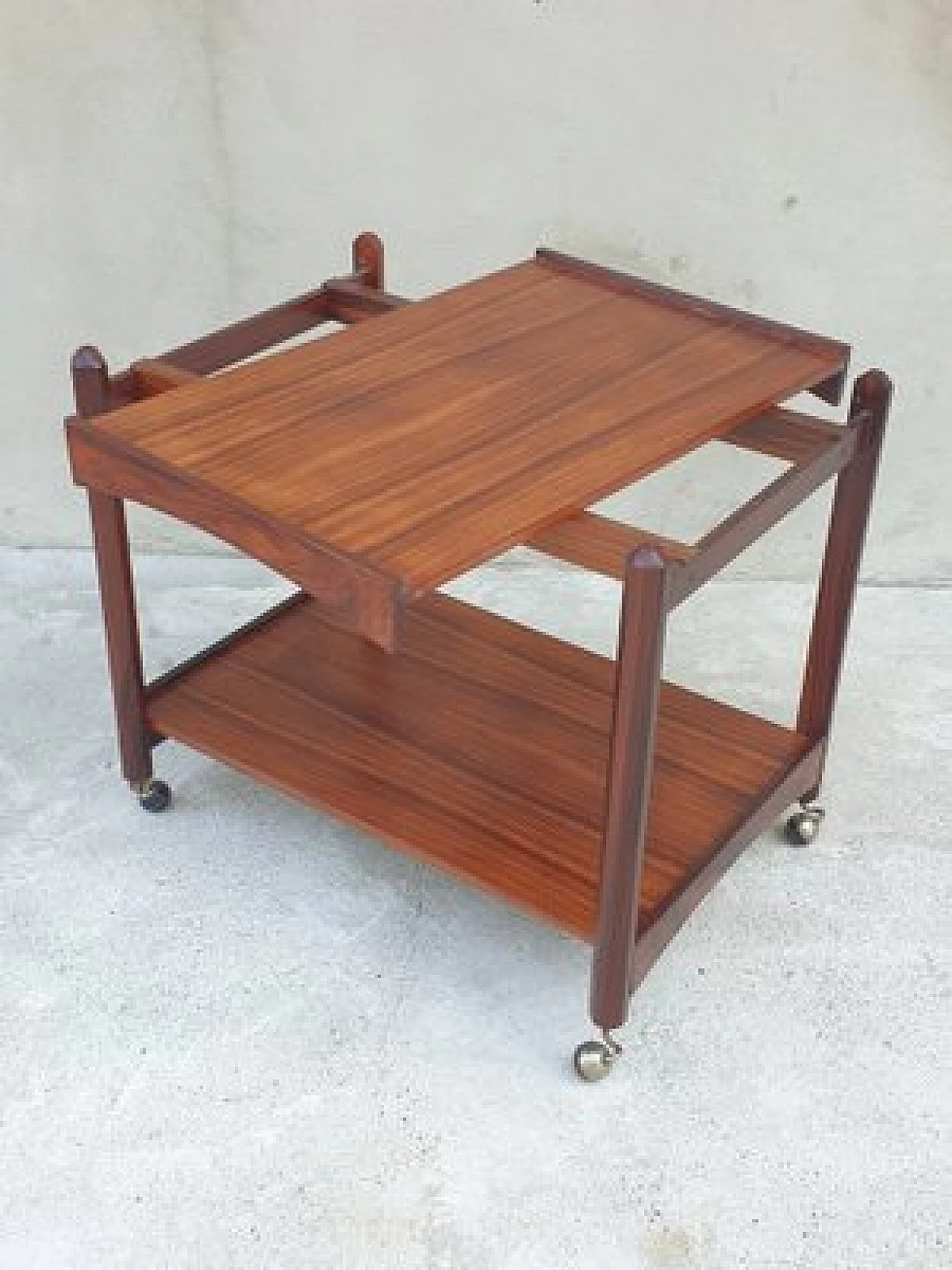Rosewood trolley with shelves attributed to Dino Cavalli for Ditta Tredici, Pavia, 1960s 2