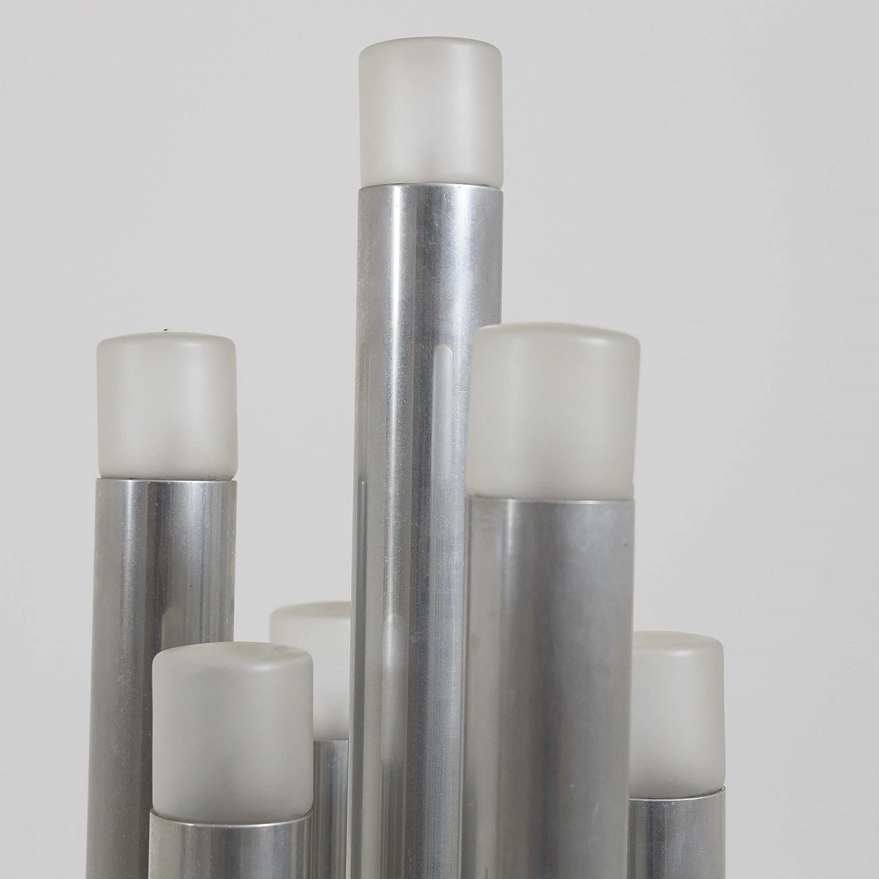 Lampada da terra a sette luci in metallo cromato e vetro satinato, anni '70 5